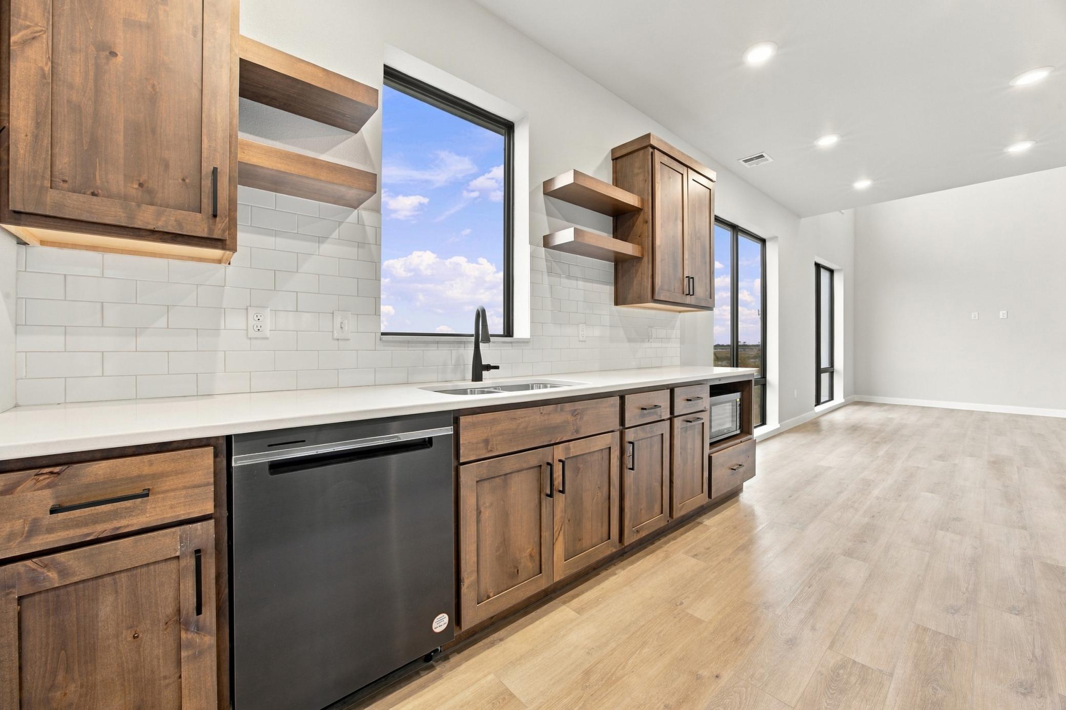 2024 condo for sale at 4470 24th Avenue S, Unit 604 in Fargo, ND — 1 bed, 2 bath (photo 10 of 16)