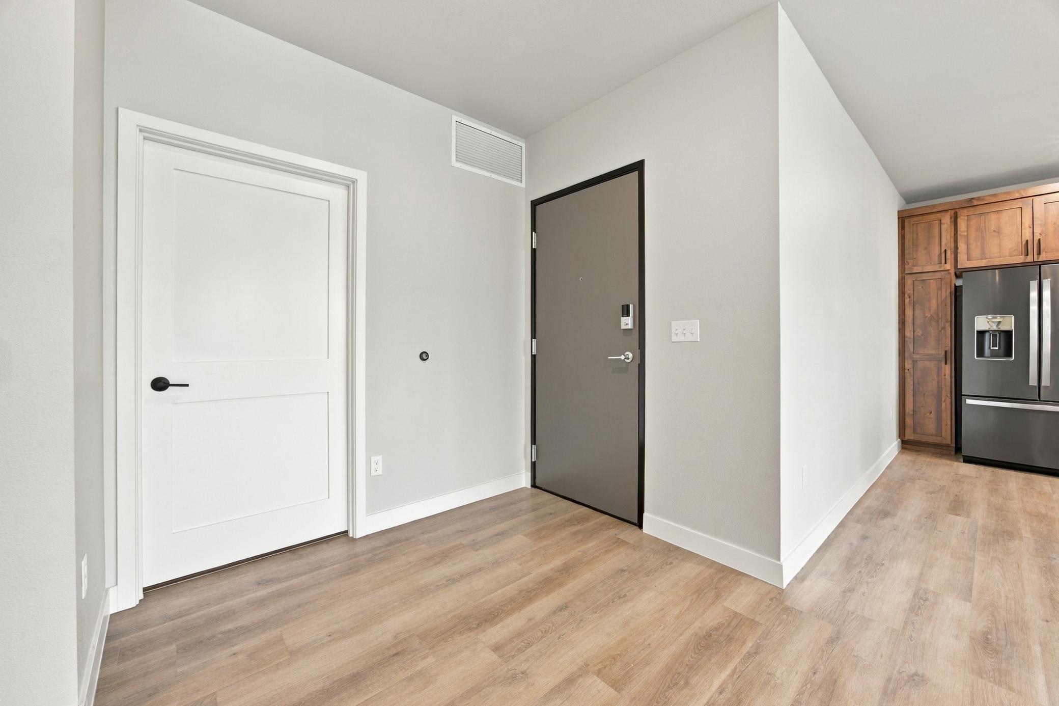 2024 condo for sale at 4470 24th Avenue S, Unit 606 in Fargo, ND — 2 bed, 2 bath (photo 18 of 21)