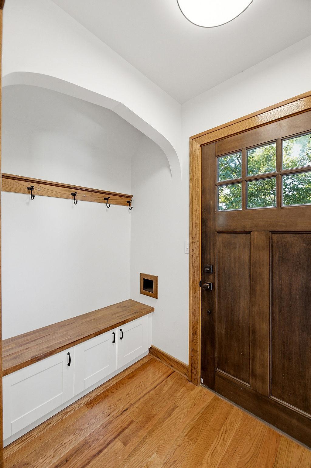 1931 single family home for sale at 1510 8th Street S in Fargo, ND — 4 bed, 3 bath (photo 11 of 53)