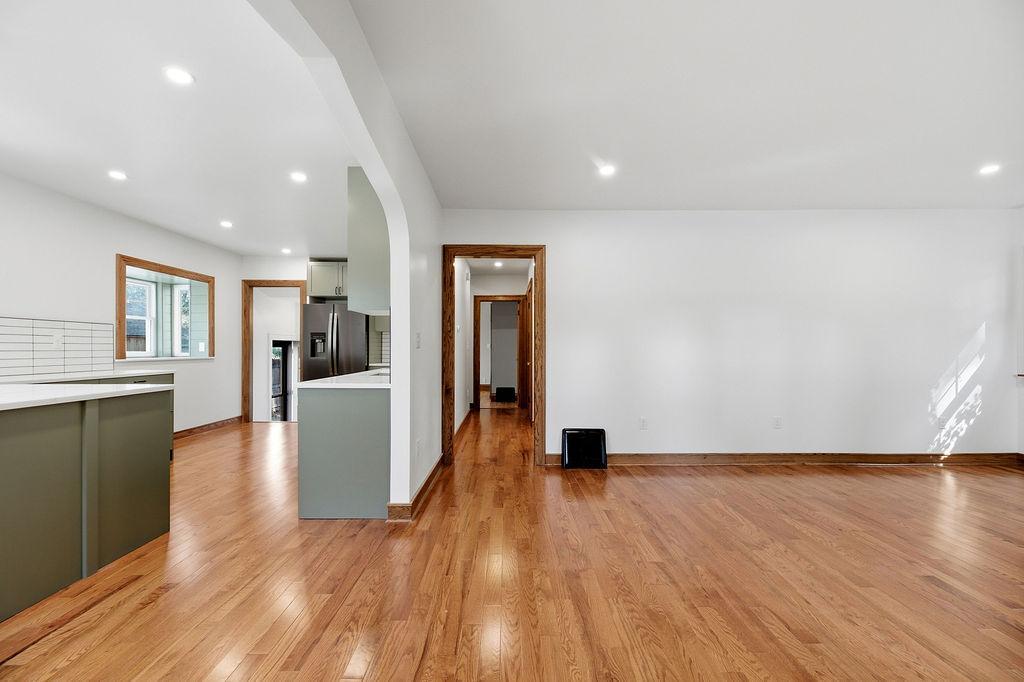 1931 single family home for sale at 1510 8th Street S in Fargo, ND — 4 bed, 3 bath (photo 12 of 53)