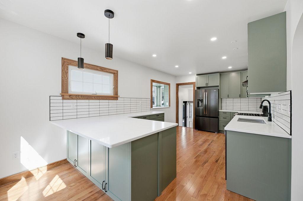 1931 single family home for sale at 1510 8th Street S in Fargo, ND — 4 bed, 3 bath (photo 26 of 53)
