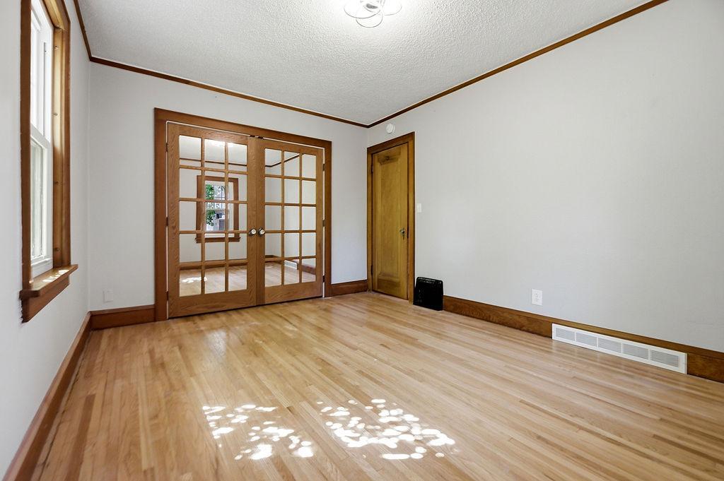 1931 single family home for sale at 1510 8th Street S in Fargo, ND — 4 bed, 3 bath (photo 27 of 53)