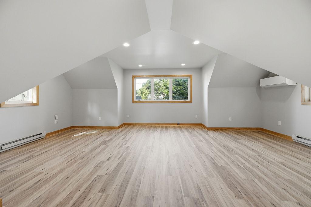 1931 single family home for sale at 1510 8th Street S in Fargo, ND — 4 bed, 3 bath (photo 9 of 53)