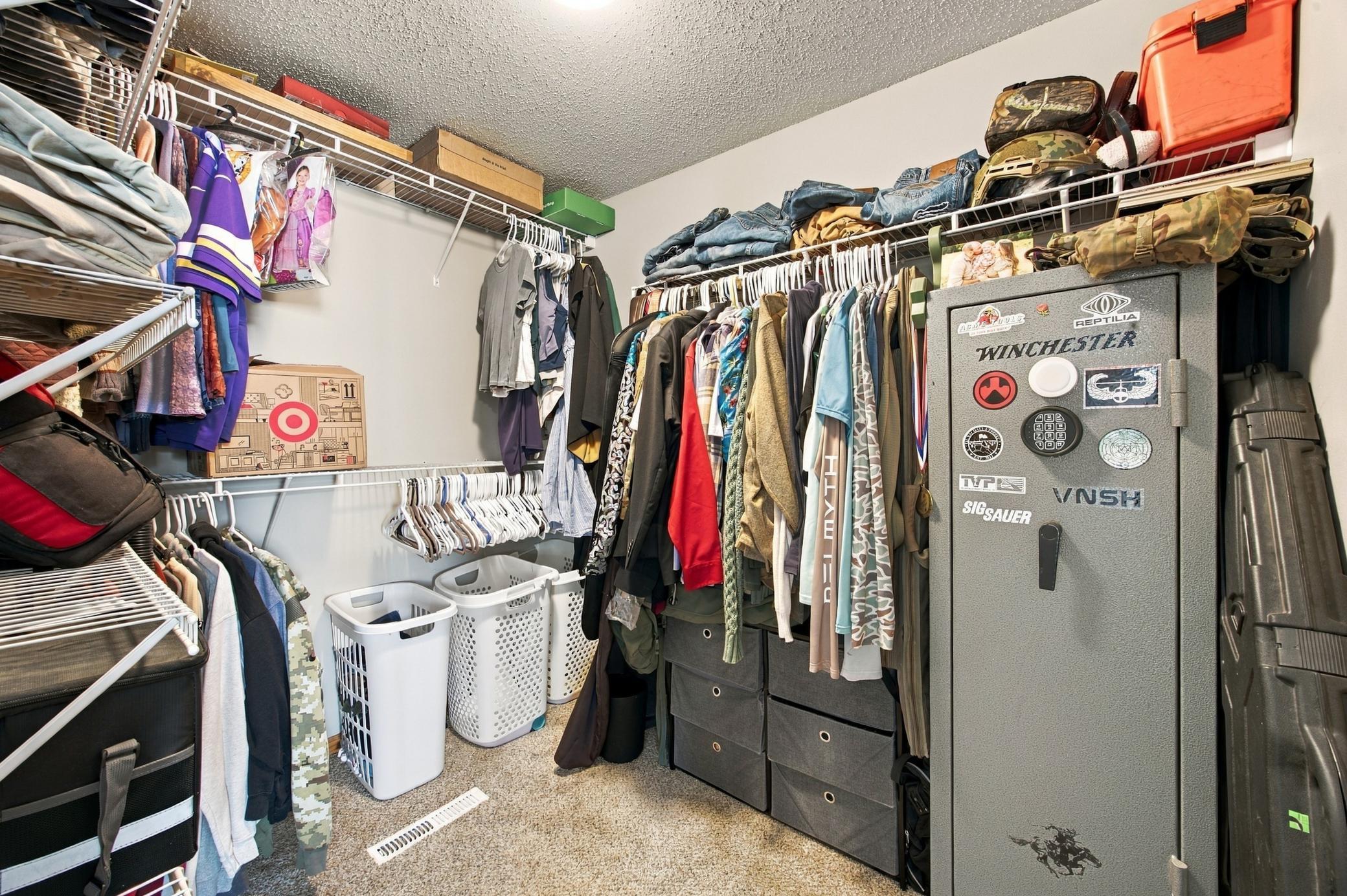 2005 twin home for sale at 3600 11th Street S in Moorhead, MN — 3 bed, 2 bath (photo 13 of 30)