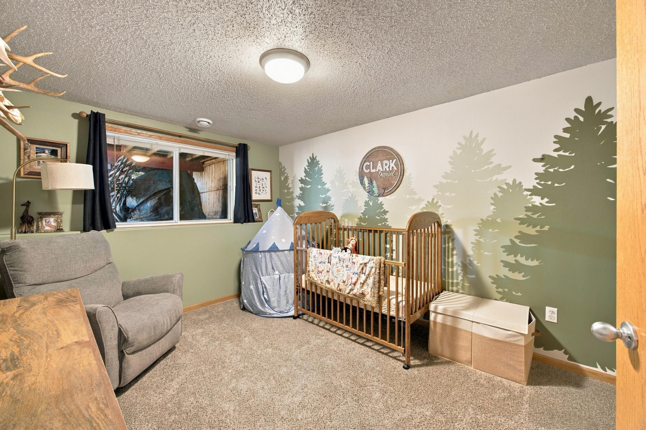 2005 twin home for sale at 3600 11th Street S in Moorhead, MN — 3 bed, 2 bath (photo 19 of 30)