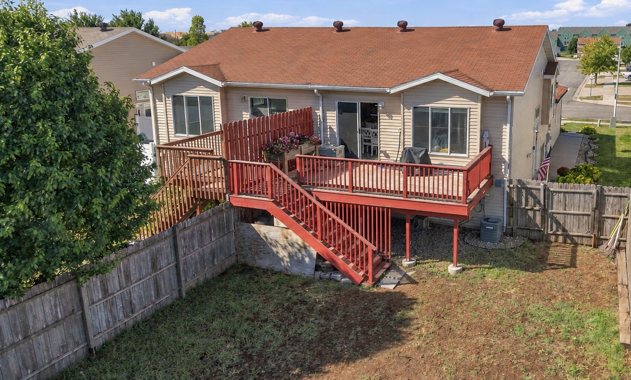 2005 twin home for sale at 3600 11th Street S in Moorhead, MN — 3 bed, 2 bath (photo 26 of 30)