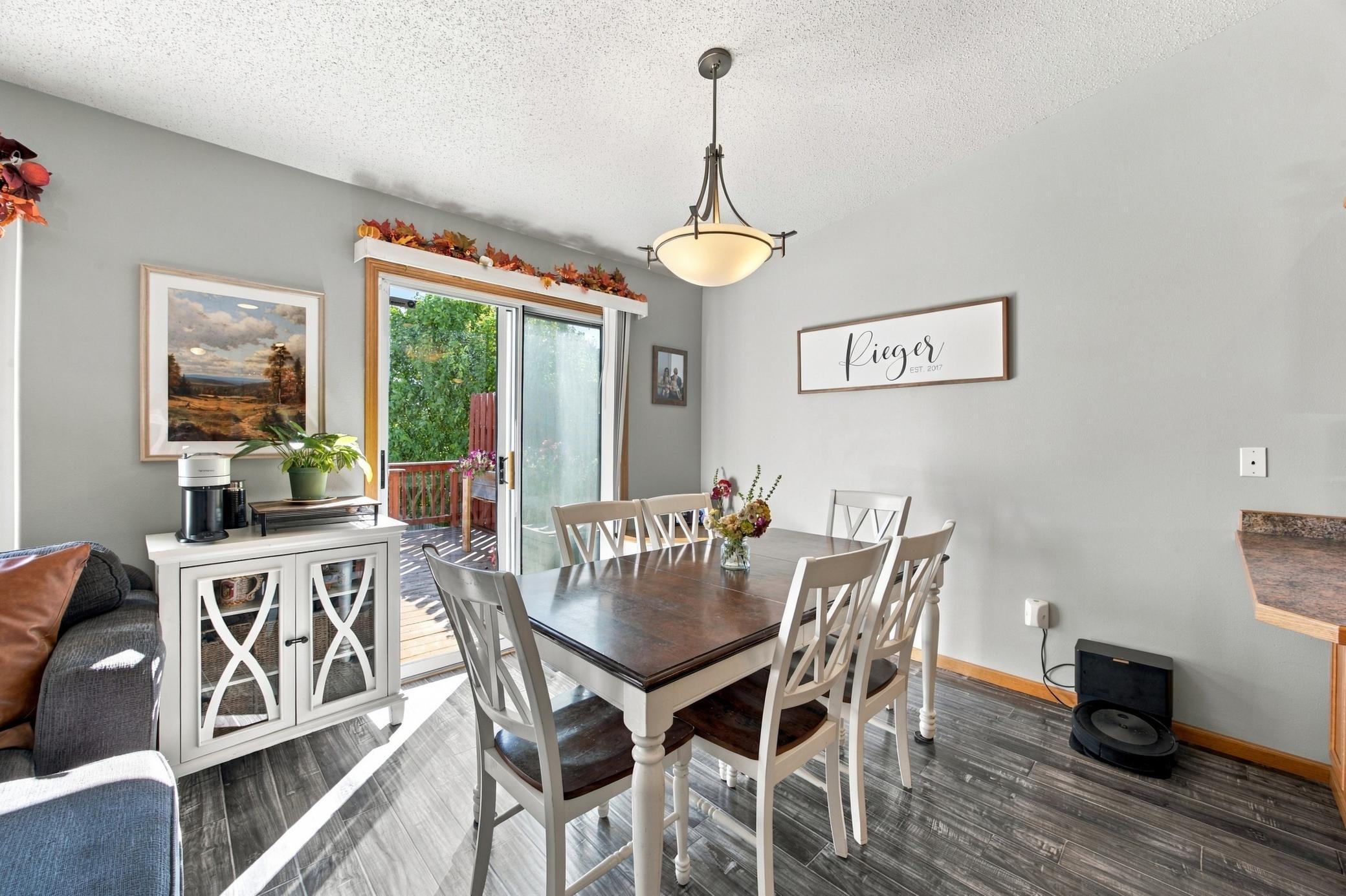 2005 twin home for sale at 3600 11th Street S in Moorhead, MN — 3 bed, 2 bath (photo 7 of 30)