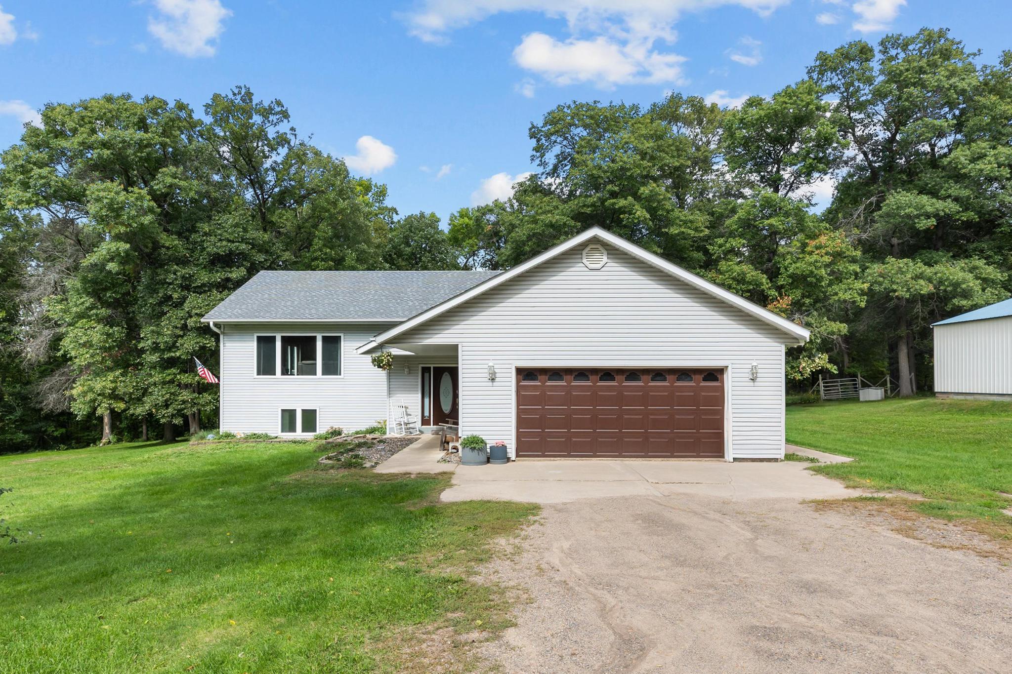 2000 single family home for sale at 15275 Demery Road in Brainerd, MN — 4 bed, 4 bath