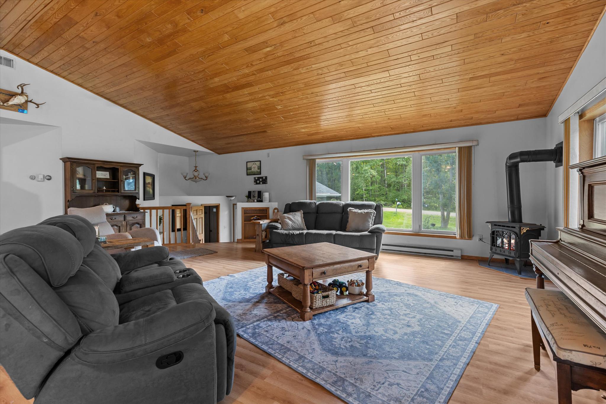 2000 single family home for sale at 15275 Demery Road in Brainerd, MN — 4 bed, 4 bath (photo 3 of 41)