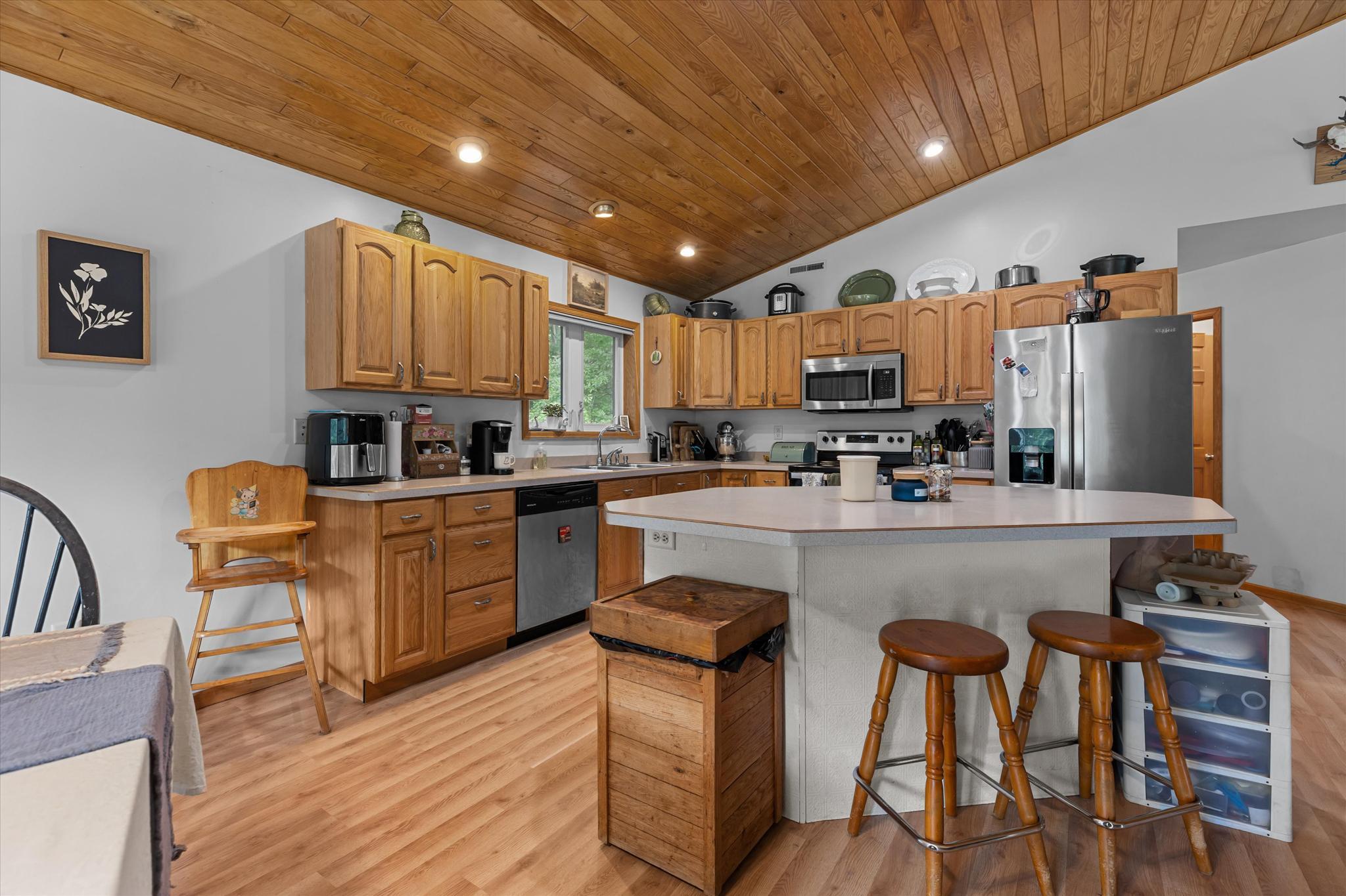 2000 single family home for sale at 15275 Demery Road in Brainerd, MN — 4 bed, 4 bath (photo 7 of 41)