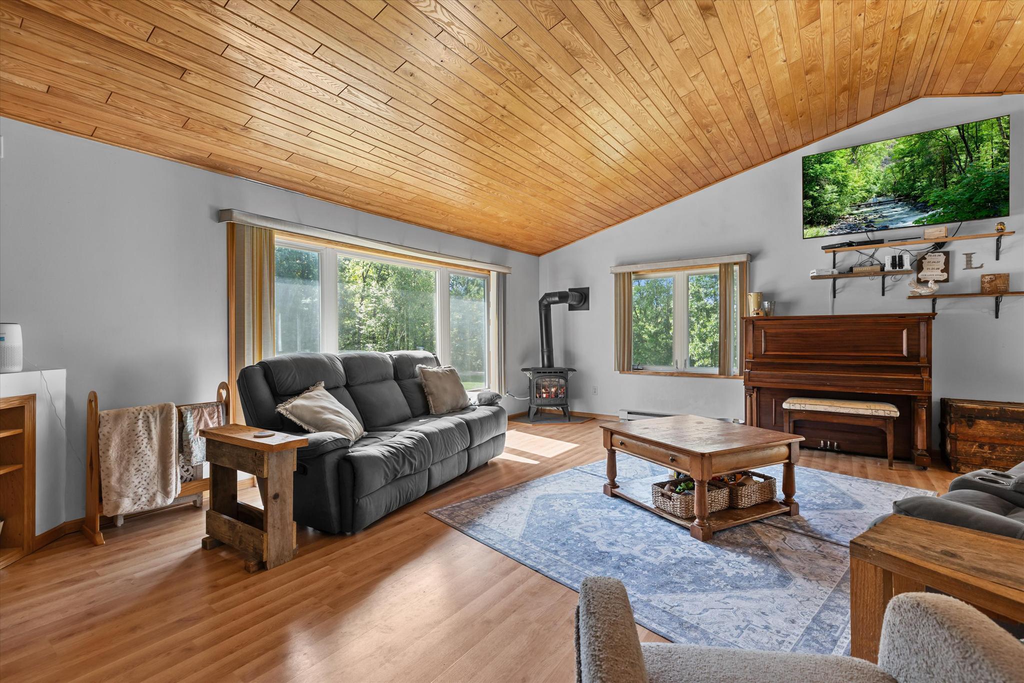 2000 single family home for sale at 15275 Demery Road in Brainerd, MN — 4 bed, 4 bath (photo 8 of 41)
