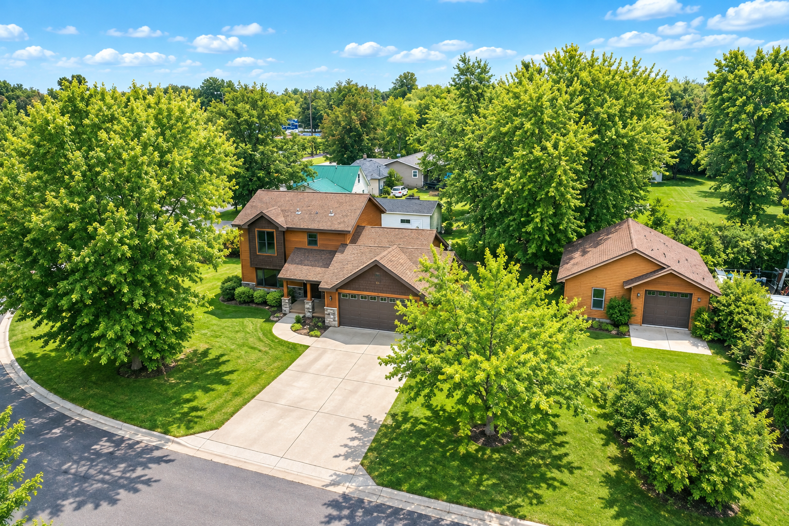 1987 single family home for sale at 399 Lund Street in New York Mills, MN — 4 bed, 3 bath (photo 2 of 41)