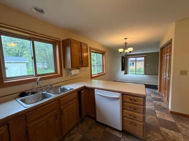 1987 single family home for sale at 399 Lund Street in New York Mills, MN — 4 bed, 3 bath (photo 19 of 41)