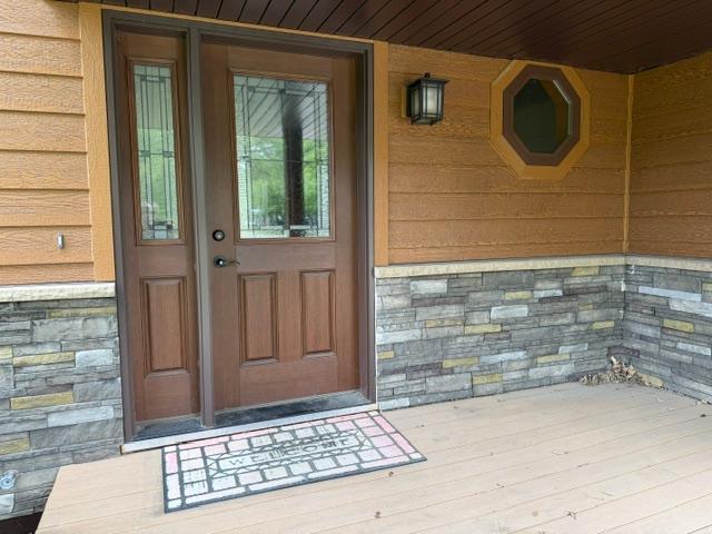 1987 single family home for sale at 399 Lund Street in New York Mills, MN — 4 bed, 3 bath (photo 4 of 41)