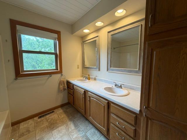 1987 single family home for sale at 399 Lund Street in New York Mills, MN — 4 bed, 3 bath (photo 37 of 41)