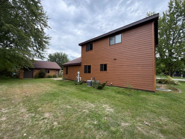 1987 single family home for sale at 399 Lund Street in New York Mills, MN — 4 bed, 3 bath (photo 7 of 41)