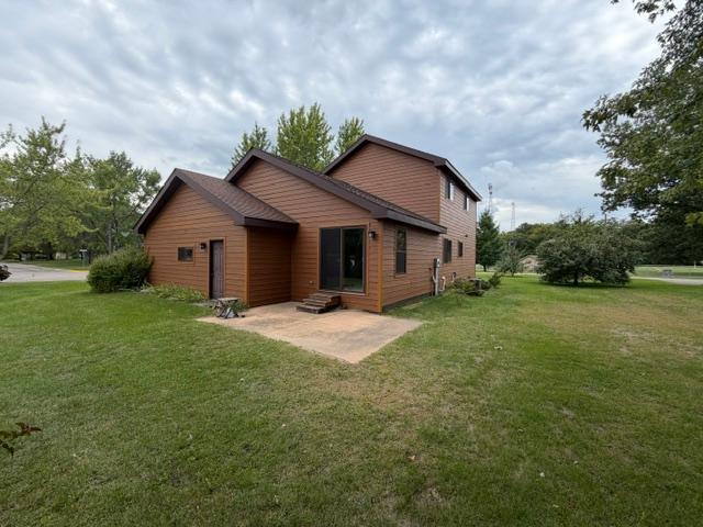 1987 single family home for sale at 399 Lund Street in New York Mills, MN — 4 bed, 3 bath (photo 9 of 41)