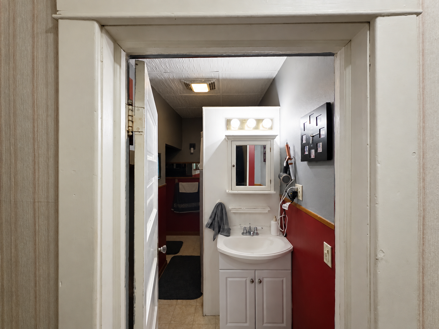 1955 single family home for sale at 1115 Minnesota Avenue NW in Bemidji, MN — 4 bed, 1 bath (photo 13 of 24)