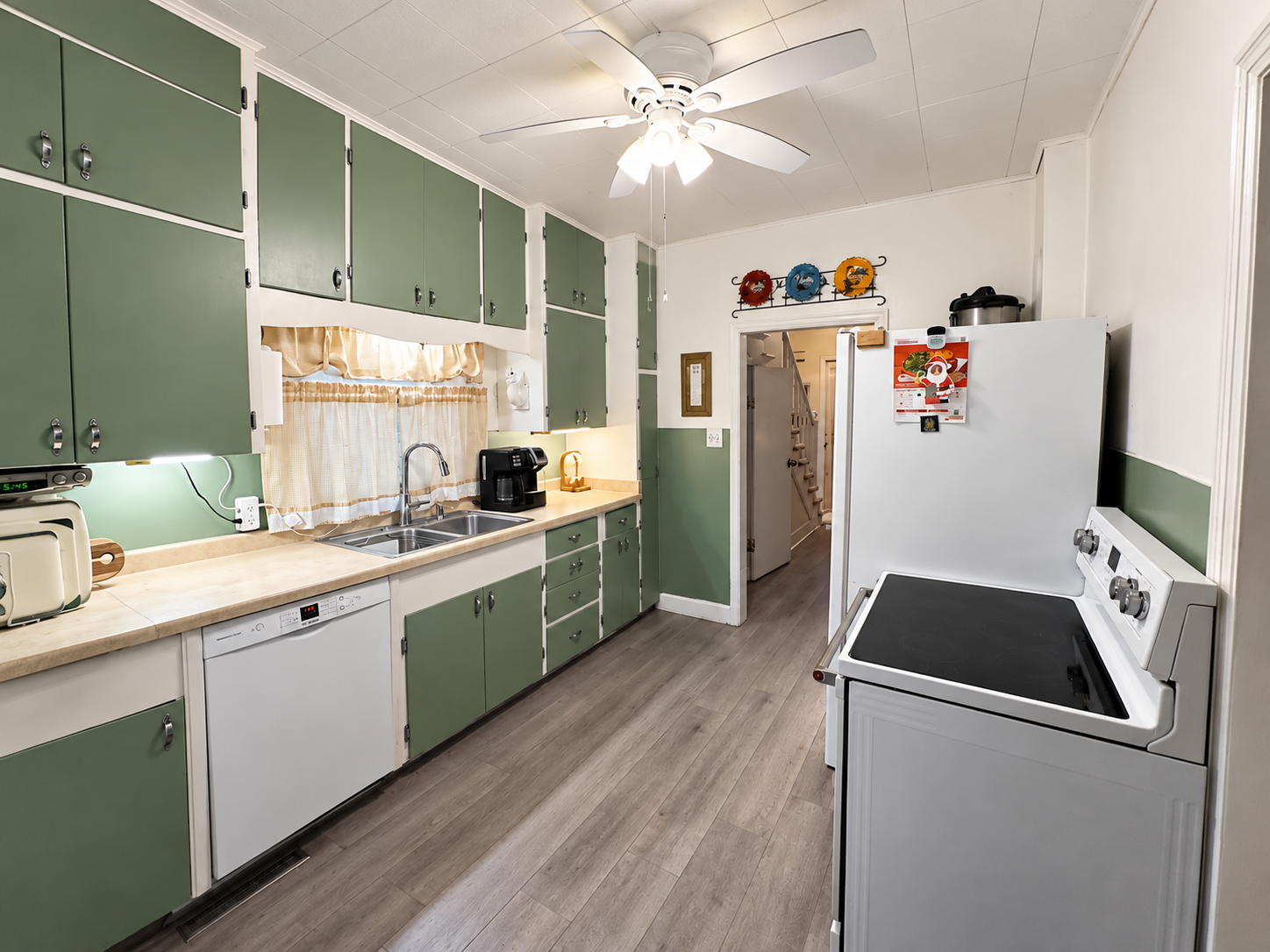 1955 single family home for sale at 1115 Minnesota Avenue NW in Bemidji, MN — 4 bed, 1 bath (photo 4 of 24)