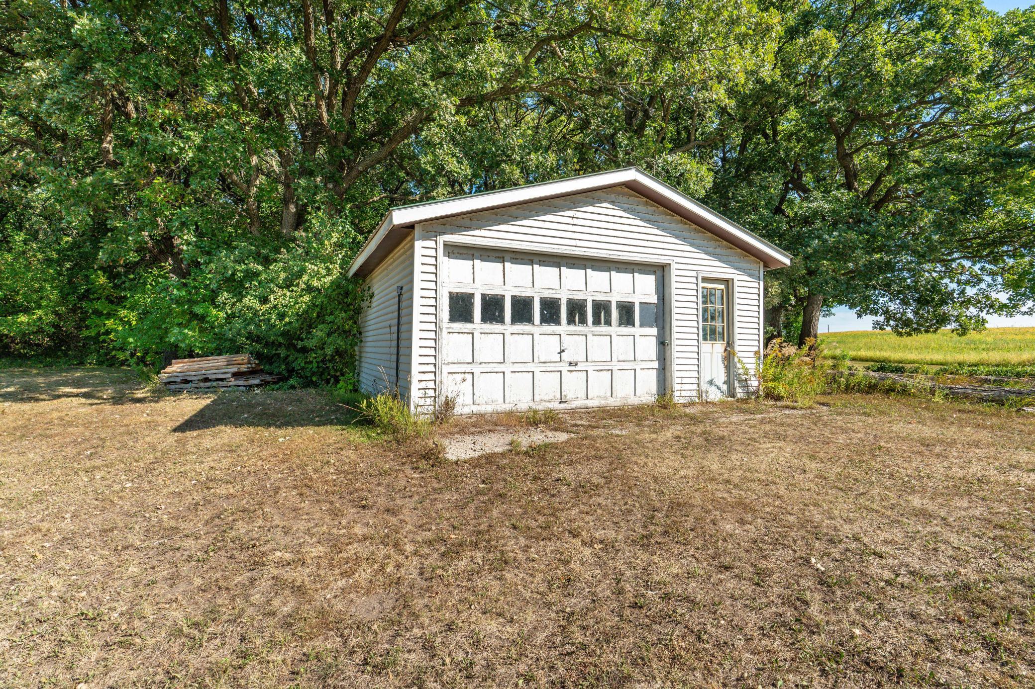 1972 single family home for sale at 13890 County Road 1 NW in Evansville, MN — 3 bed, 2 bath (photo 16 of 61)