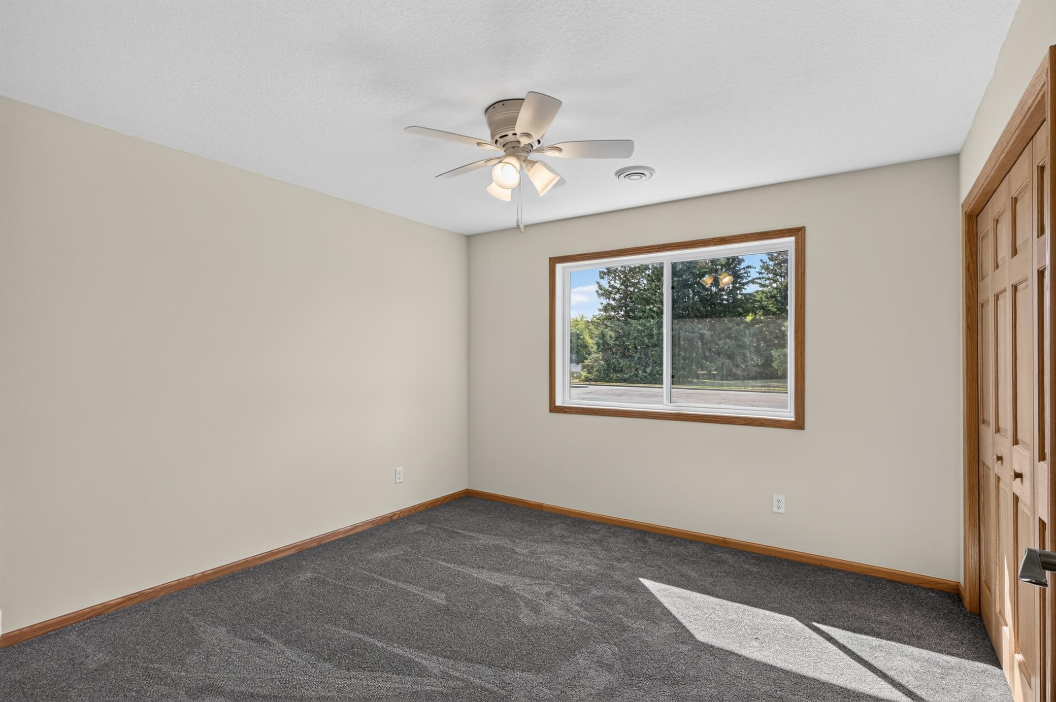 2025 townhouse for sale at 1501 Nokomis Street in Alexandria, MN — 2 bed, 2 bath (photo 16 of 29)