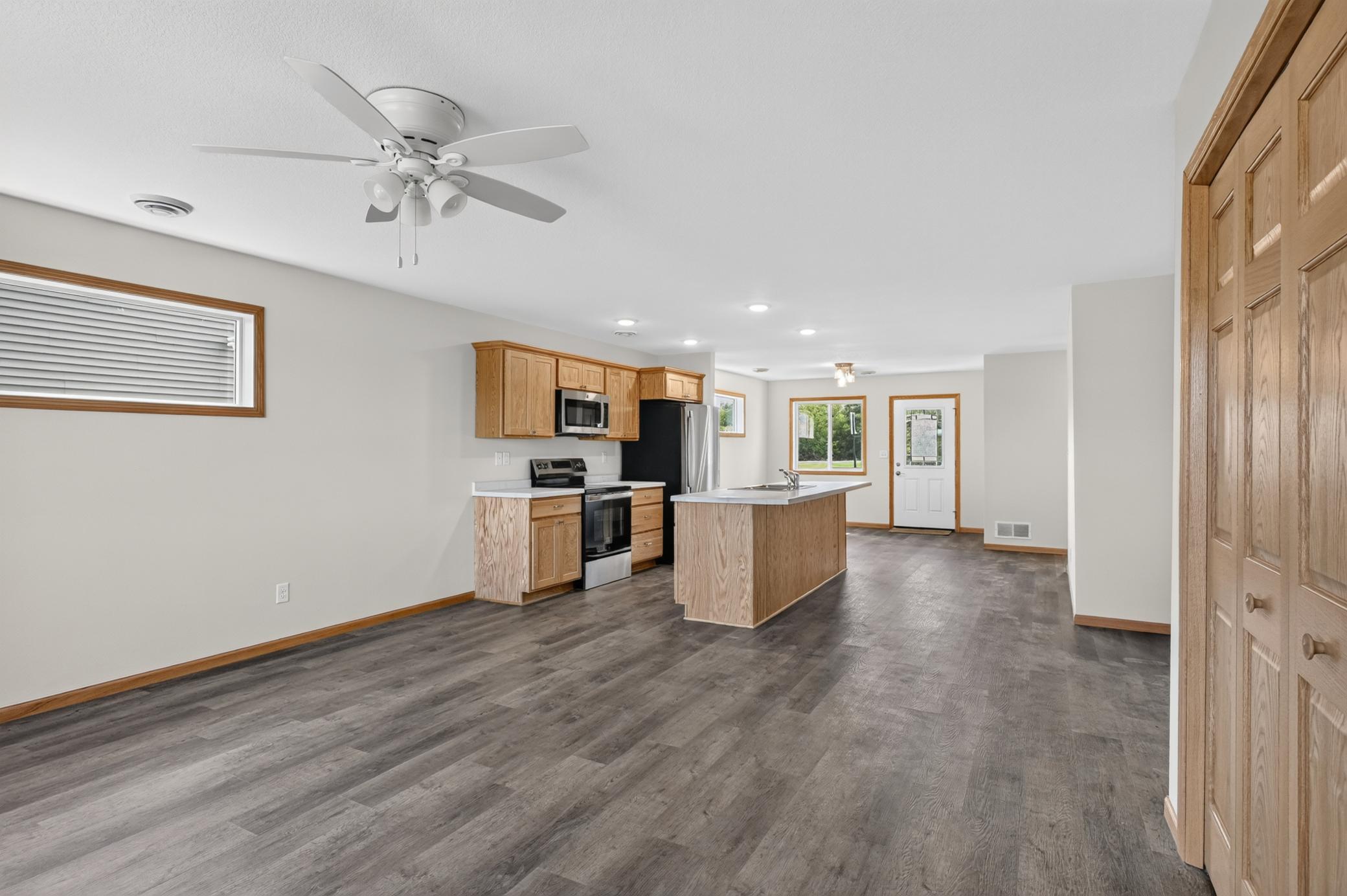 2025 townhouse for sale at 1503 Nokomis Street in Alexandria, MN — 2 bed, 2 bath (photo 4 of 17)