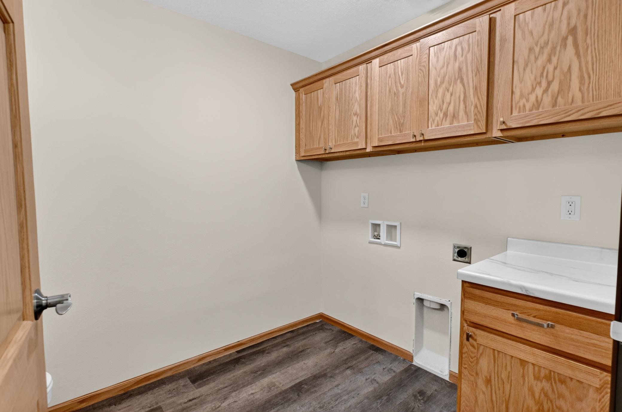 2025 townhouse for sale at 1503 Nokomis Street in Alexandria, MN — 2 bed, 2 bath (photo 10 of 17)
