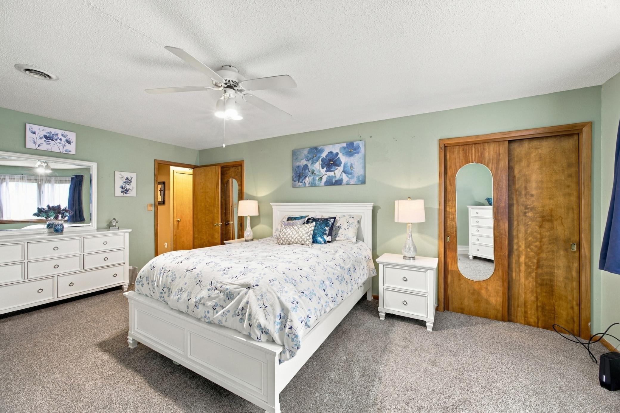 1957 single family home for sale at 222 26TH Avenue N in Fargo, ND — 3 bed, 2 bath (photo 13 of 28)