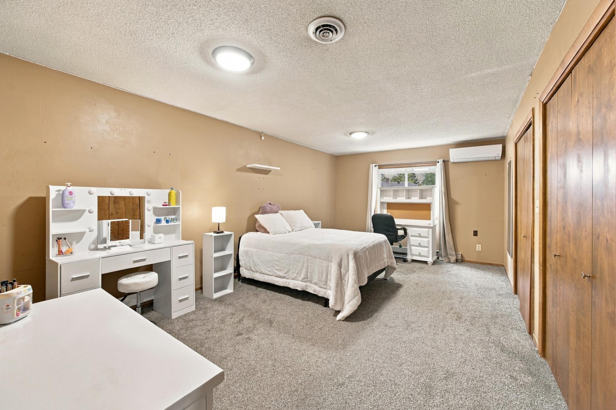 1957 single family home for sale at 222 26TH Avenue N in Fargo, ND — 3 bed, 2 bath (photo 14 of 28)
