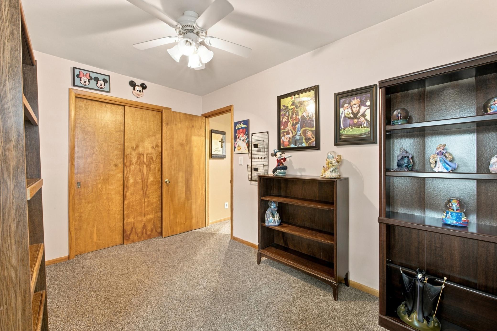 1957 single family home for sale at 222 26TH Avenue N in Fargo, ND — 3 bed, 2 bath (photo 17 of 28)