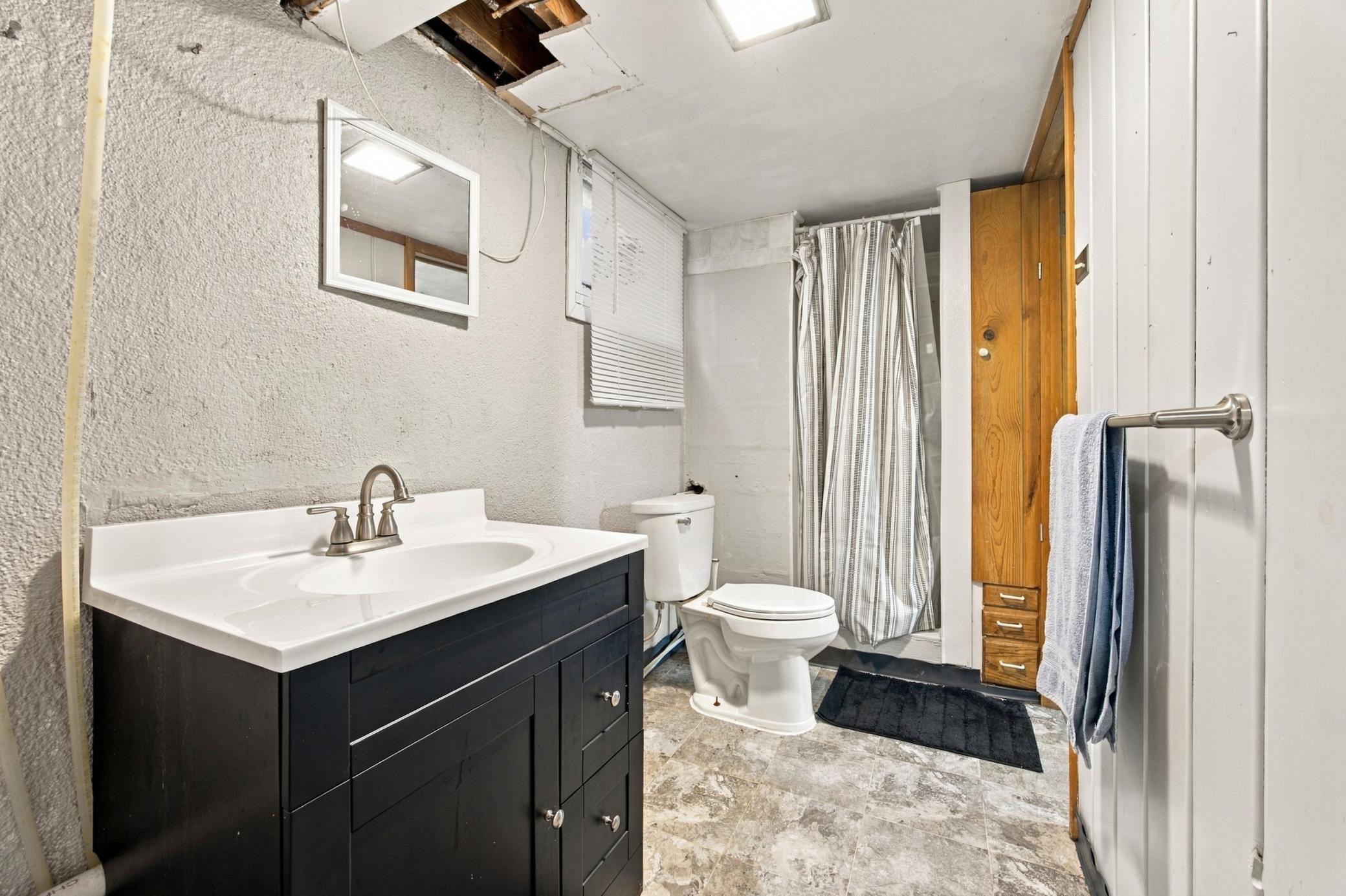 1957 single family home for sale at 222 26TH Avenue N in Fargo, ND — 3 bed, 2 bath (photo 23 of 28)