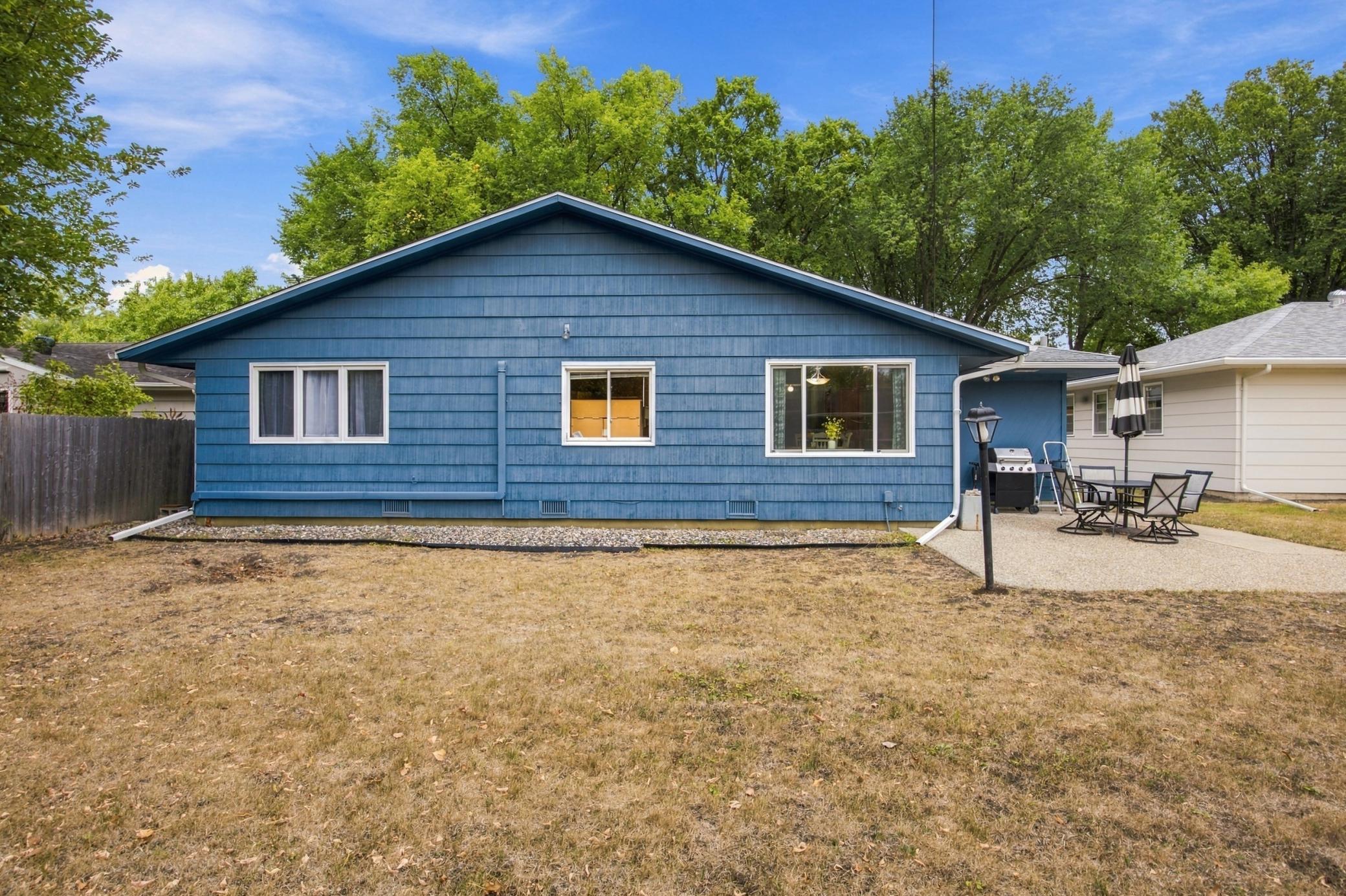 1957 single family home for sale at 222 26TH Avenue N in Fargo, ND — 3 bed, 2 bath (photo 25 of 28)