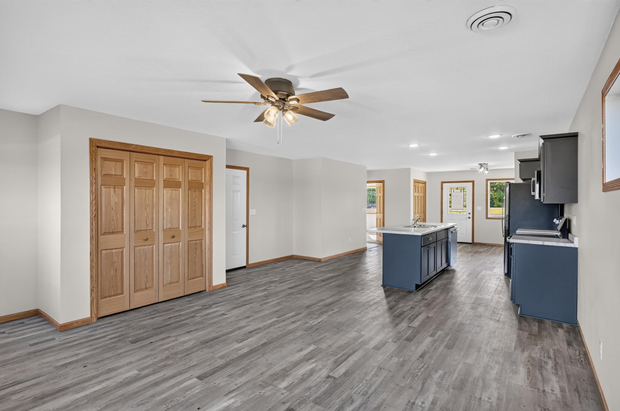 2025 townhouse for sale at 1507 Nokomis Street in Alexandria, MN — 2 bed, 2 bath (photo 6 of 20)