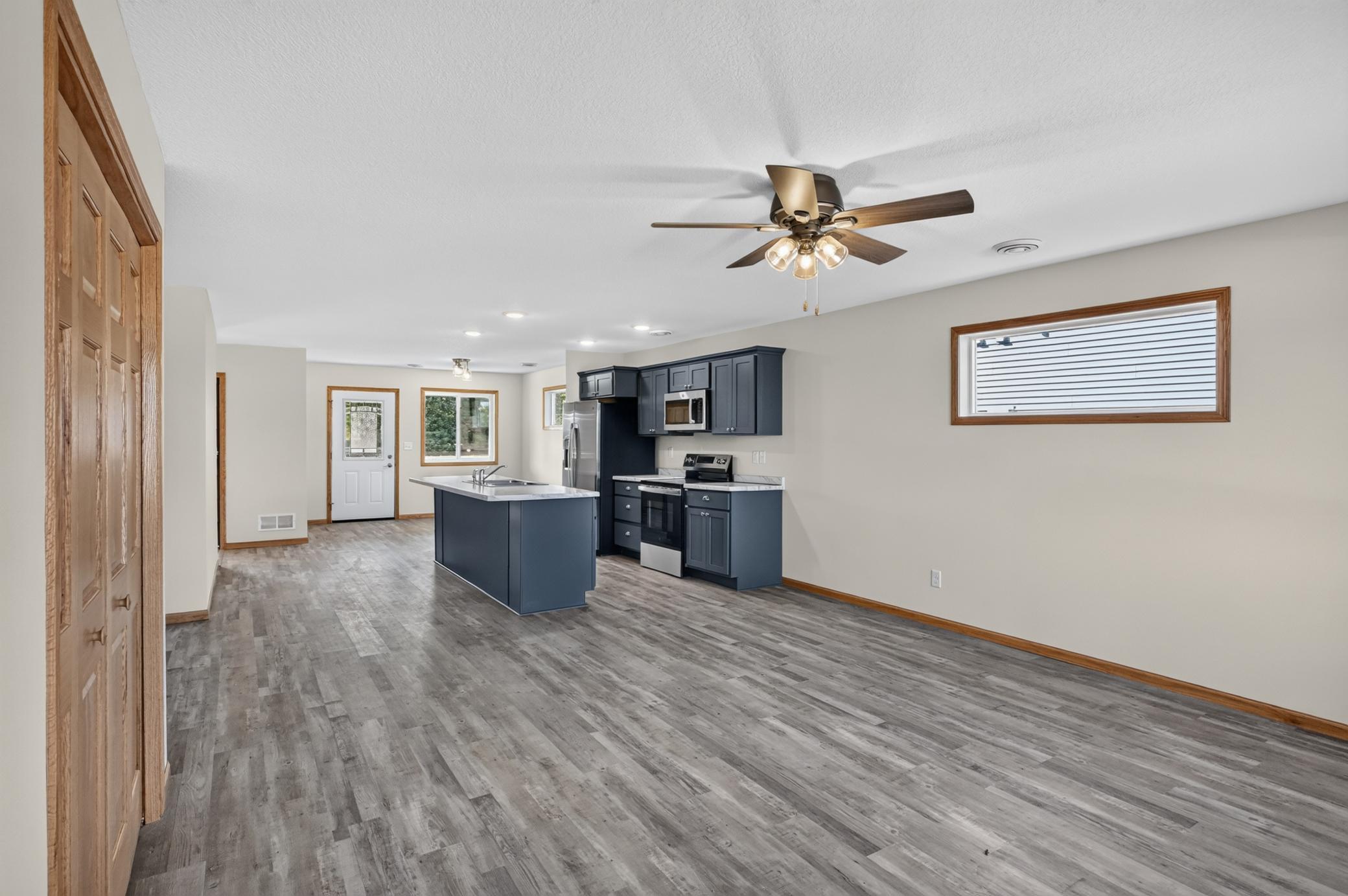 2025 townhouse for sale at 1507 Nokomis Street in Alexandria, MN — 2 bed, 2 bath (photo 7 of 20)