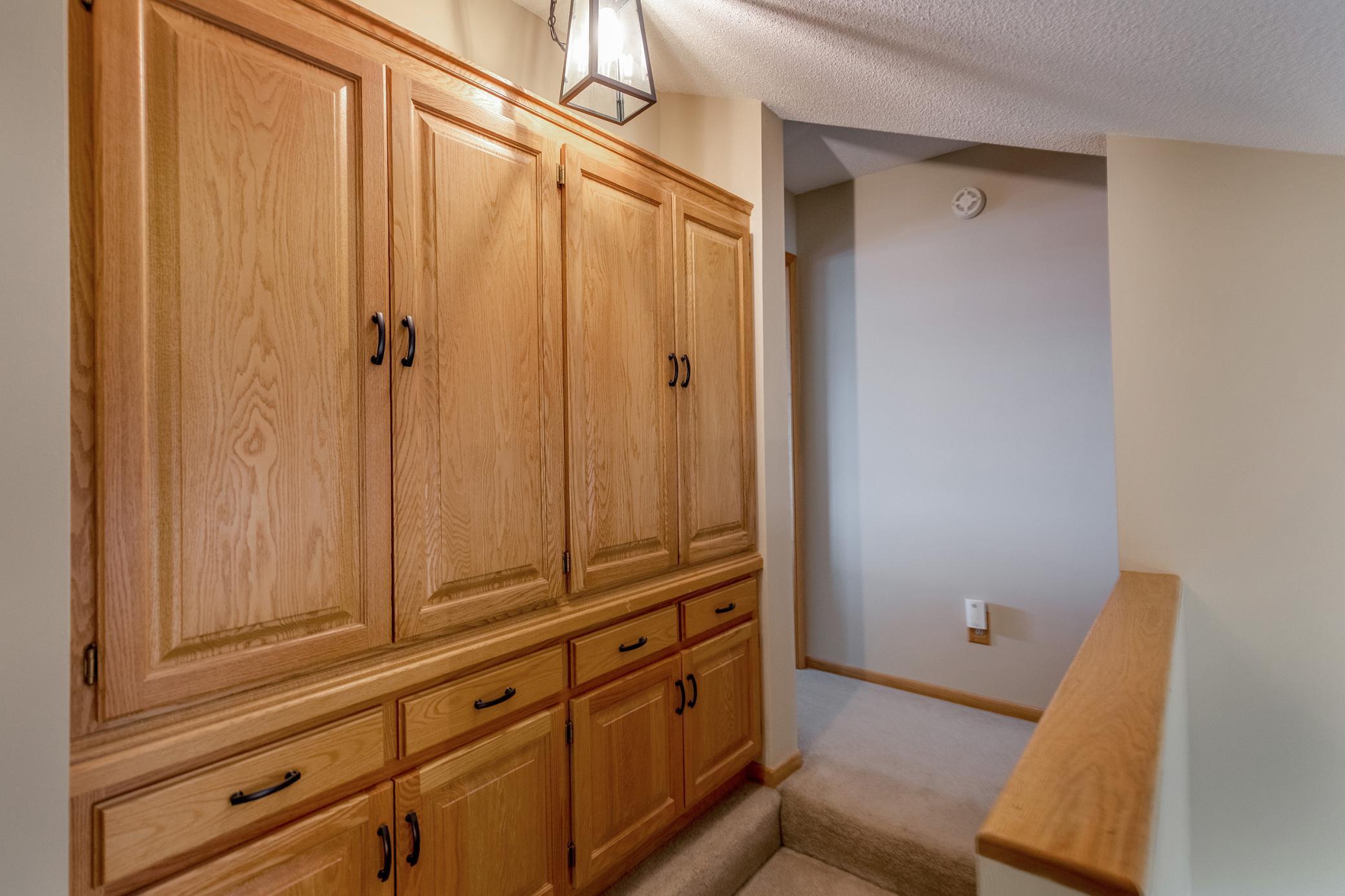 1988 townhouse for sale at 936 Railroad Avenue W in Walker, MN — 2 bed, 3 bath (photo 11 of 33)