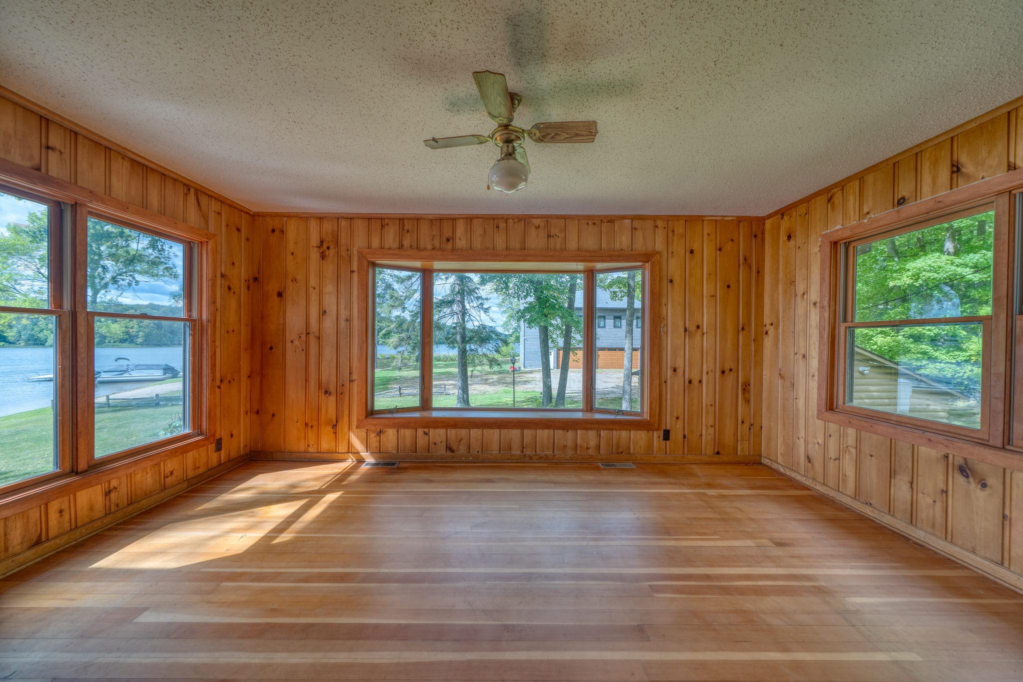 1960 single family home for sale at 34351 Sipe Road in Grand Rapids, MN — 3 bed, 3 bath (photo 4 of 42)
