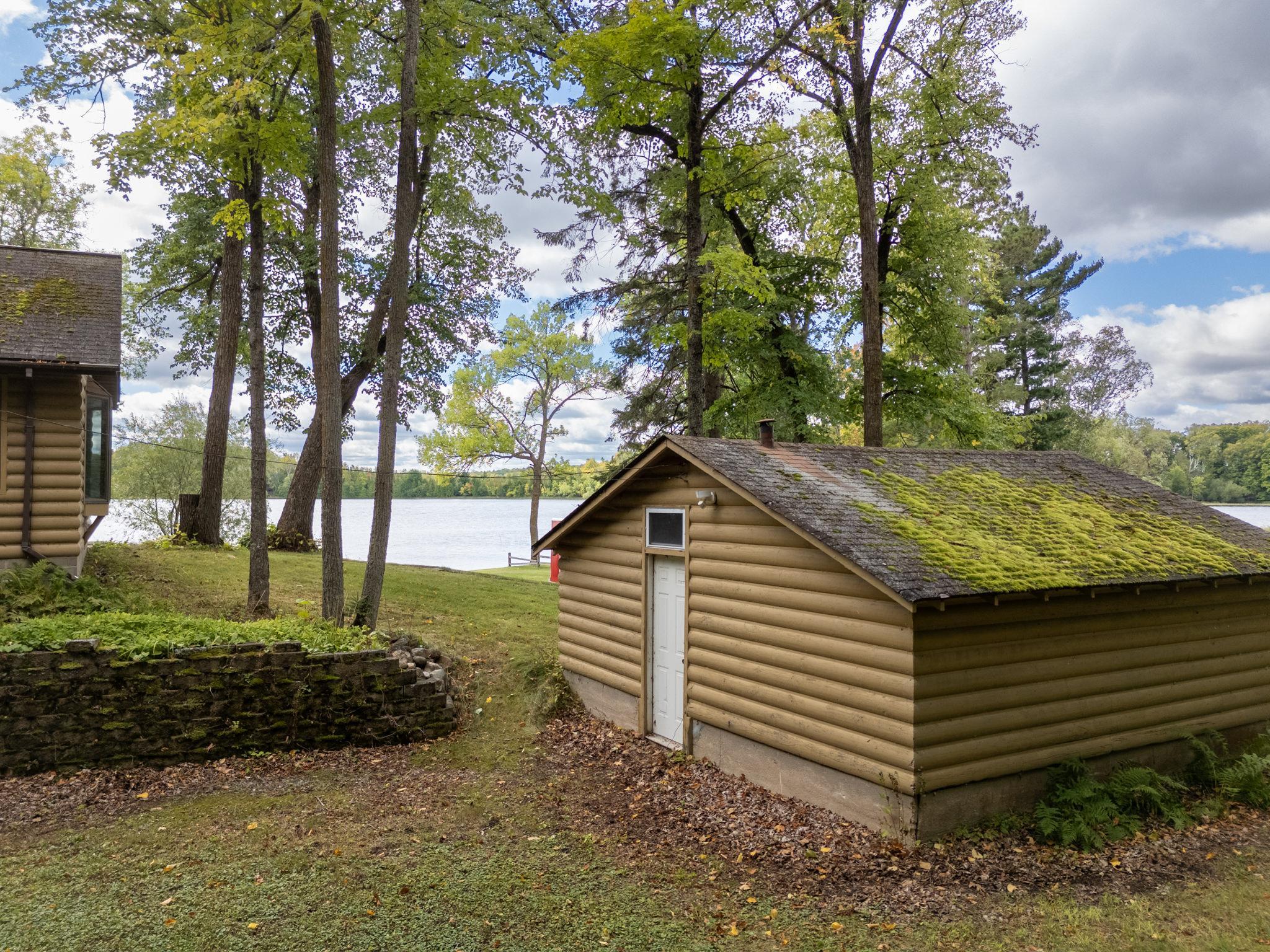 1960 single family home for sale at 34351 Sipe Road in Grand Rapids, MN — 3 bed, 3 bath (photo 7 of 42)