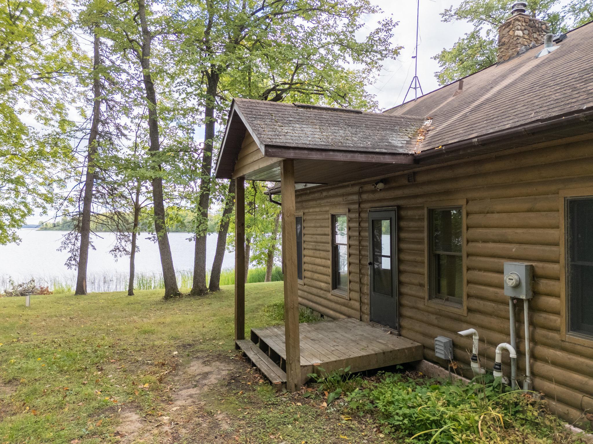 1960 single family home for sale at 34351 Sipe Road in Grand Rapids, MN — 3 bed, 3 bath (photo 9 of 42)