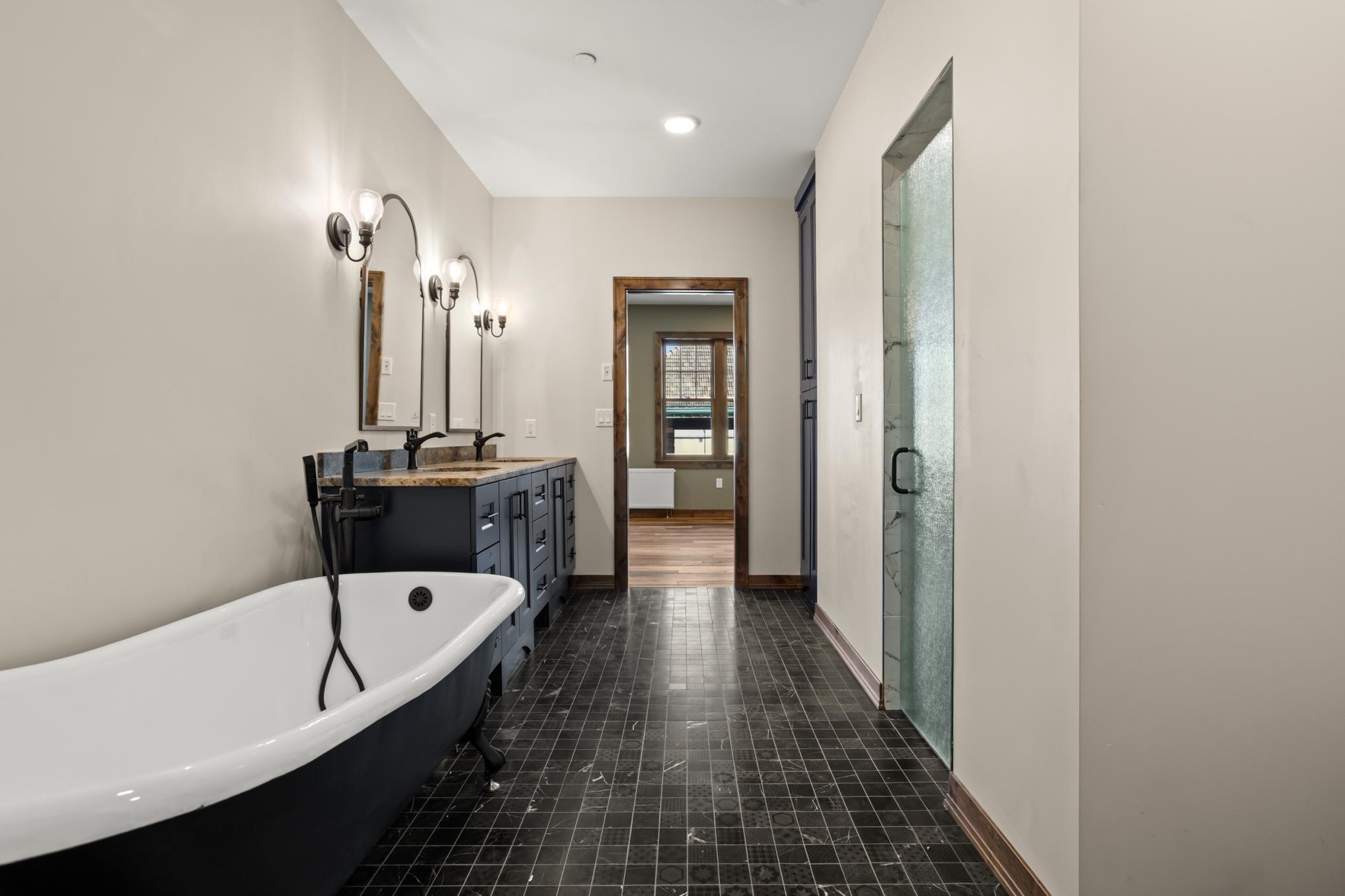 2022 condo for sale at 412 5th Street N, Unit 524 in Fargo, ND — 2 bed, 3 bath (photo 20 of 69)