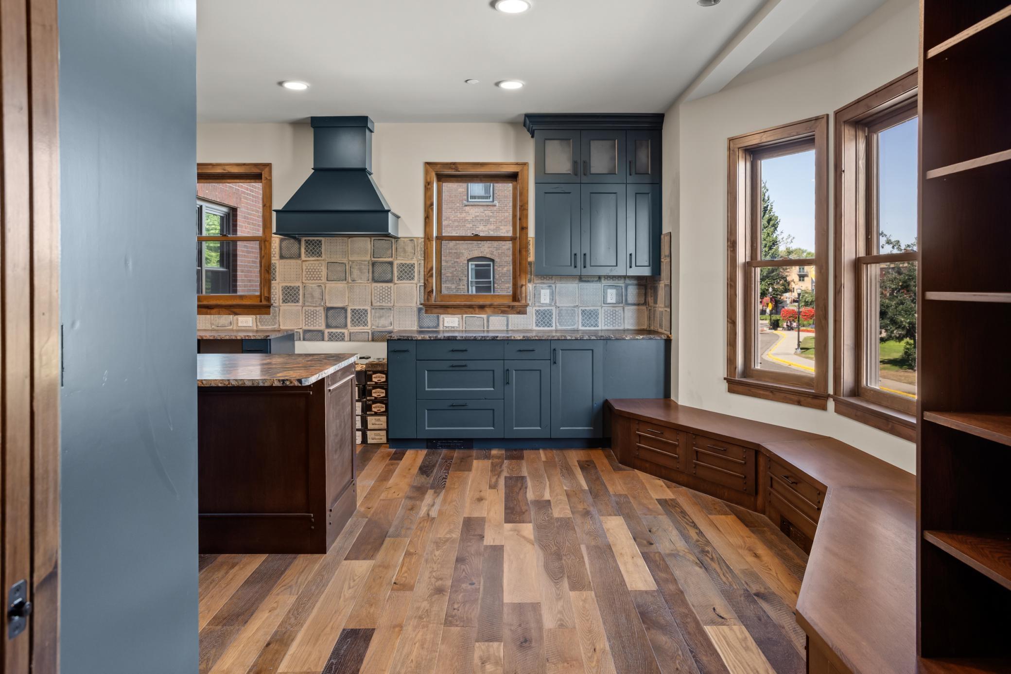 2022 condo for sale at 412 5th Street N, Unit 524 in Fargo, ND — 2 bed, 3 bath (photo 27 of 69)
