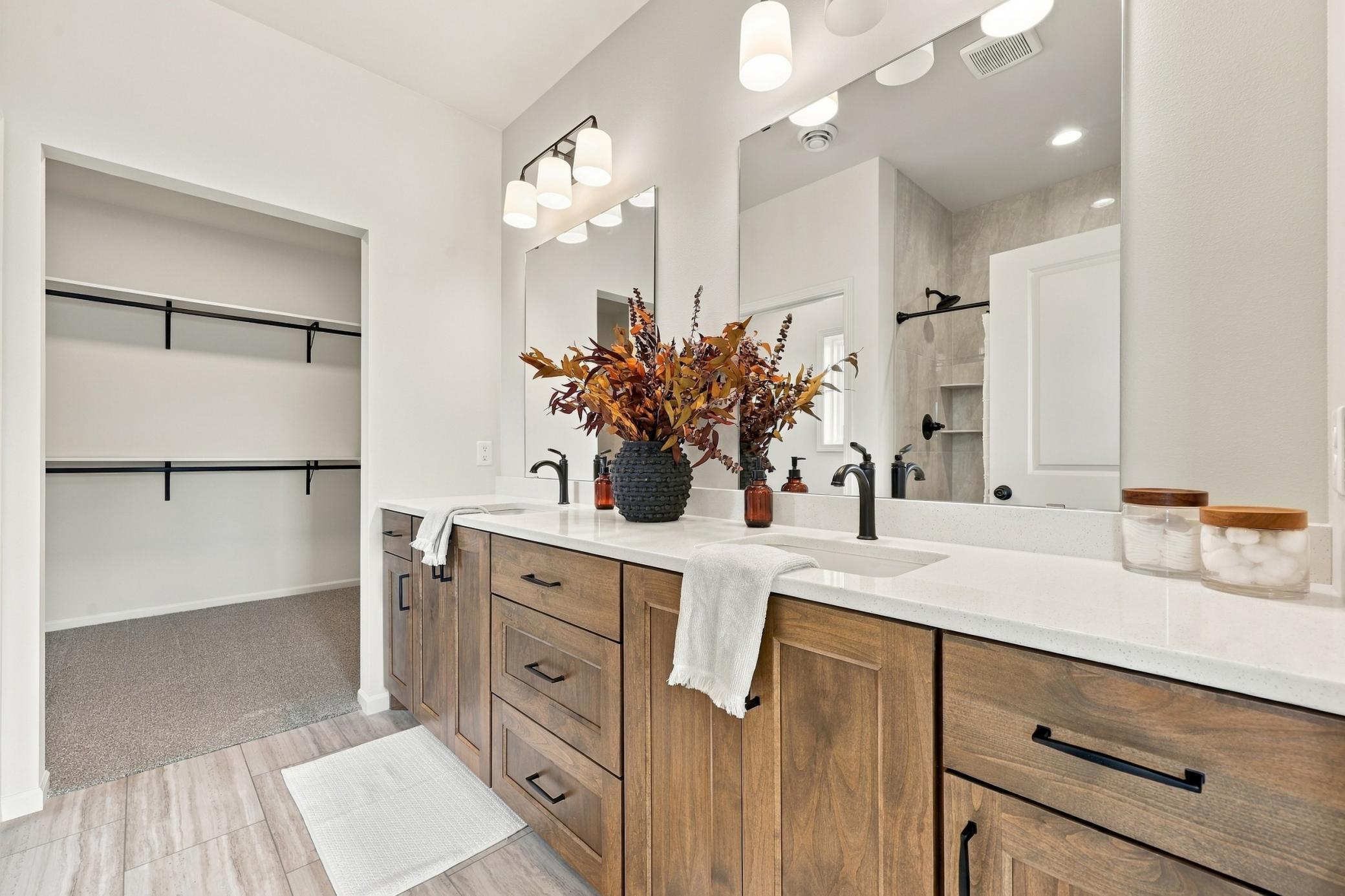 2026 single family home for sale at 8439 61st Street S in Horace, ND — 3 bed, 3 bath (photo 18 of 33)