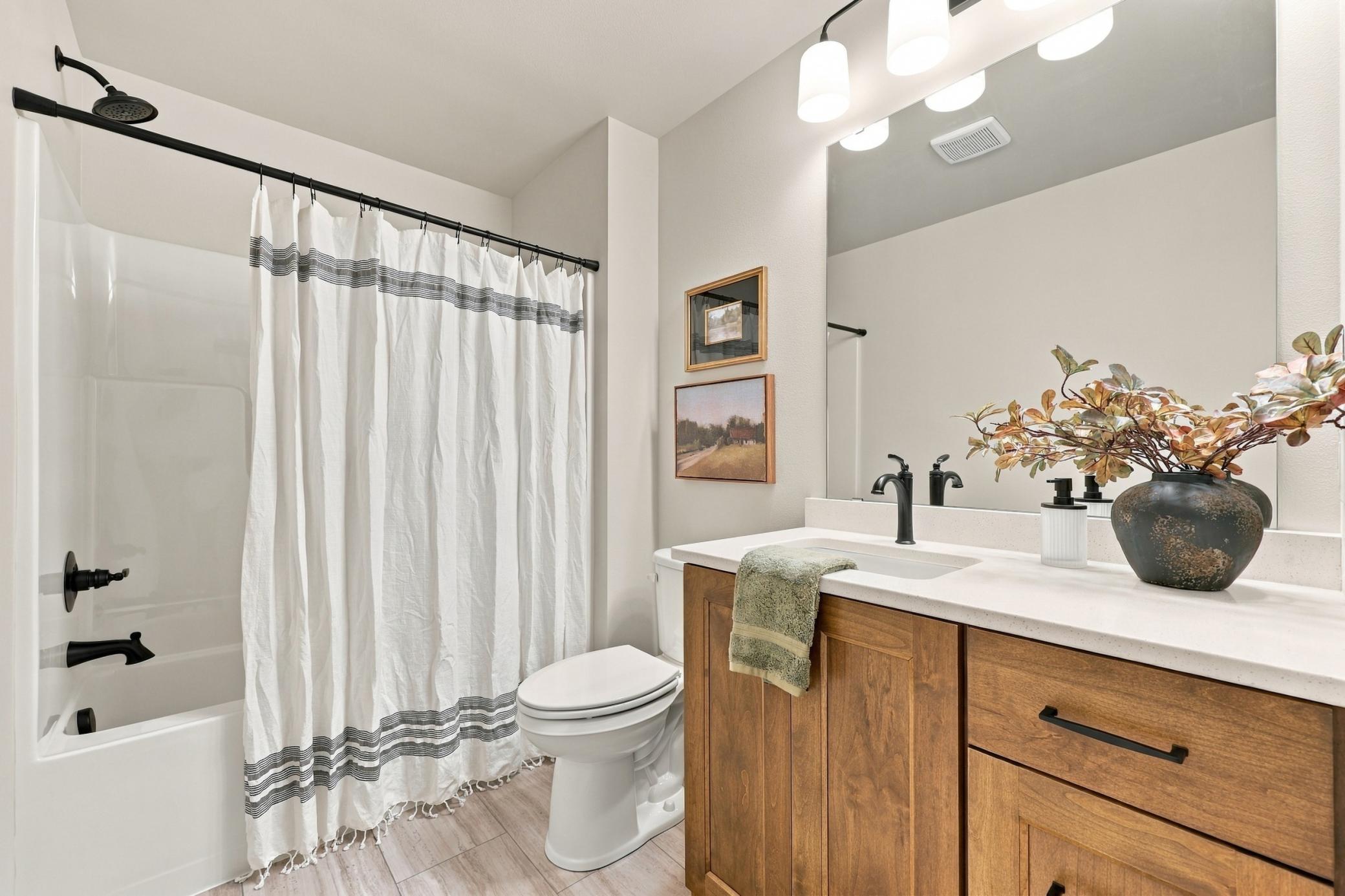 2026 single family home for sale at 8439 61st Street S in Horace, ND — 3 bed, 3 bath (photo 28 of 33)