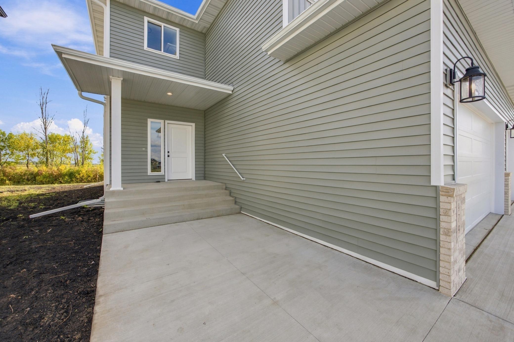 2026 single family home for sale at 979 61st Avenue W in West Fargo, ND — 3 bed, 3 bath (photo 3 of 37)