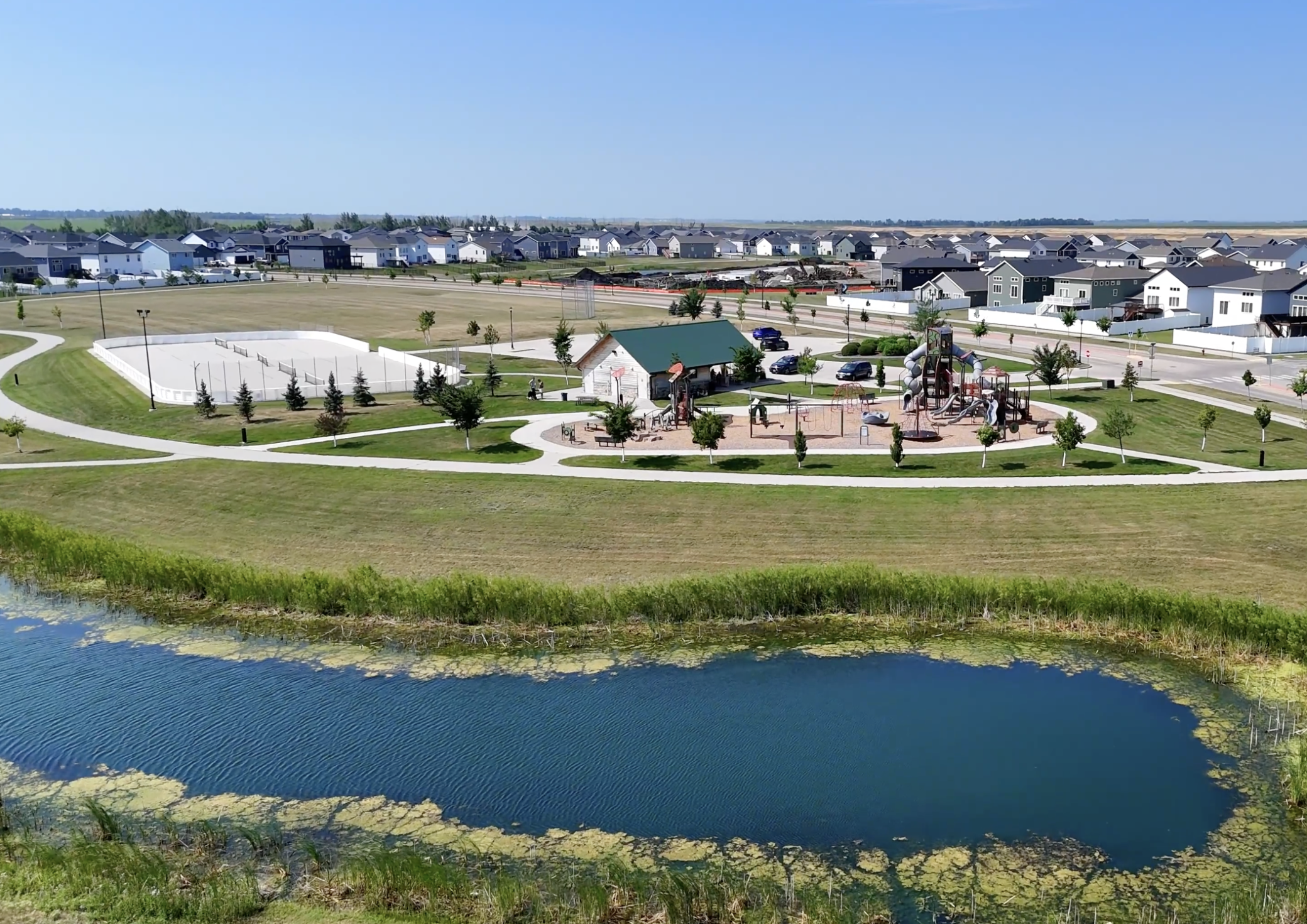 2026 single family home for sale at 979 61st Avenue W in West Fargo, ND — 3 bed, 3 bath (photo 34 of 37)
