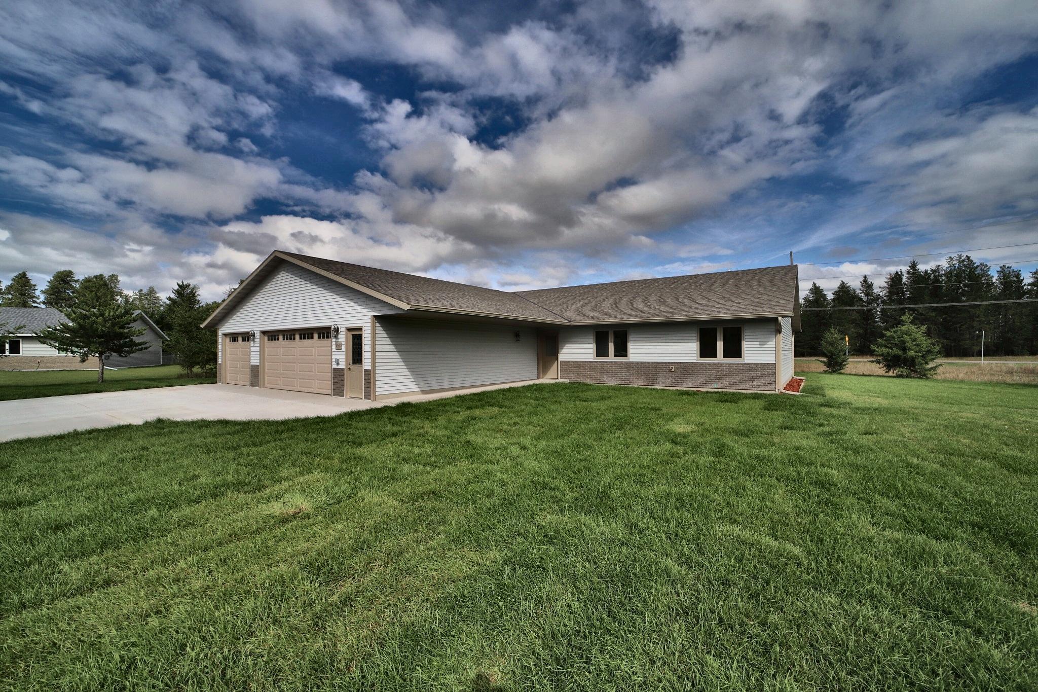 2026 single family home for sale at 11946 Joneswood Circle in Baxter, MN — 3 bed, 2 bath (photo 21 of 25)