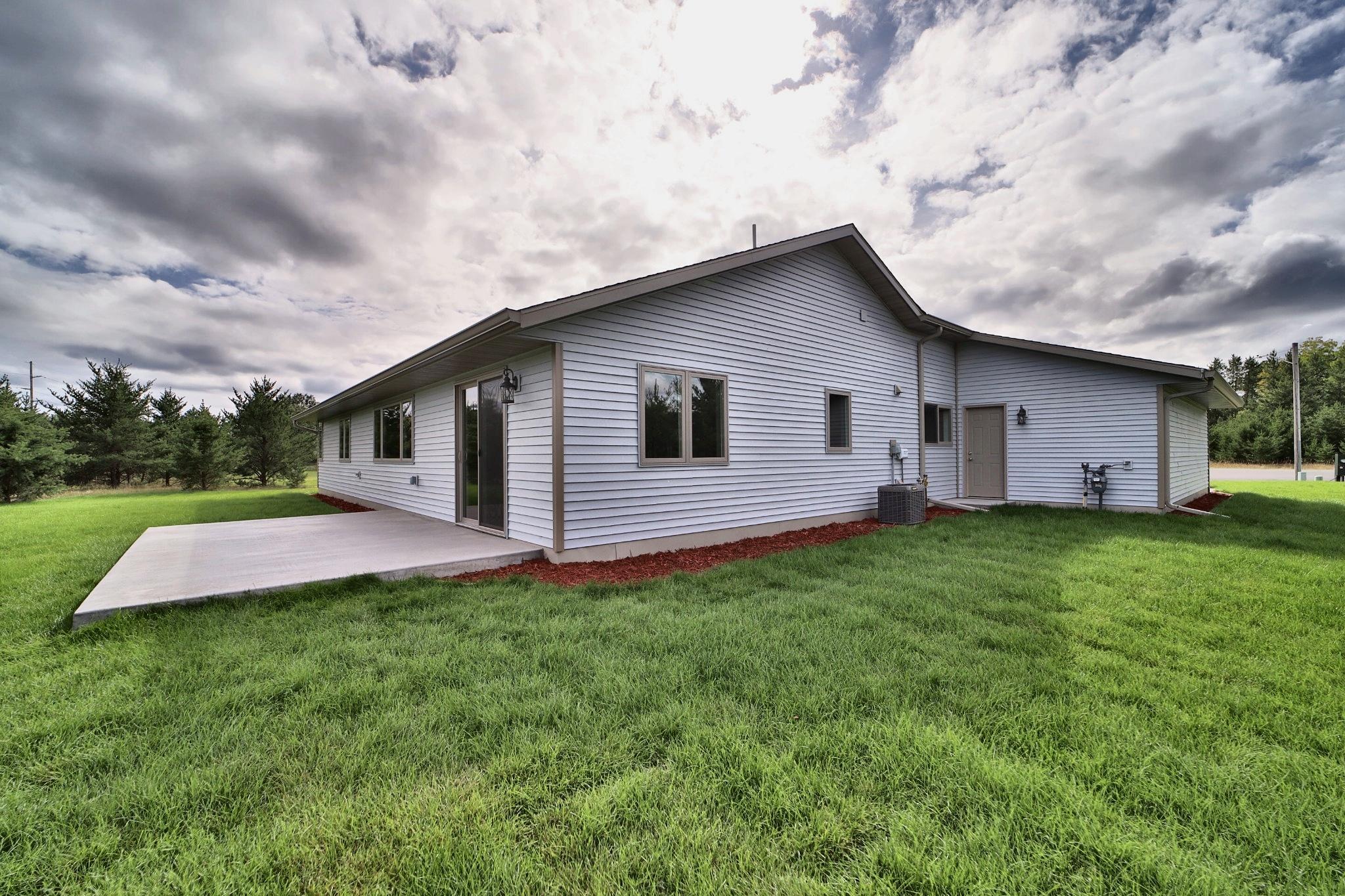 2026 single family home for sale at 11946 Joneswood Circle in Baxter, MN — 3 bed, 2 bath (photo 22 of 25)