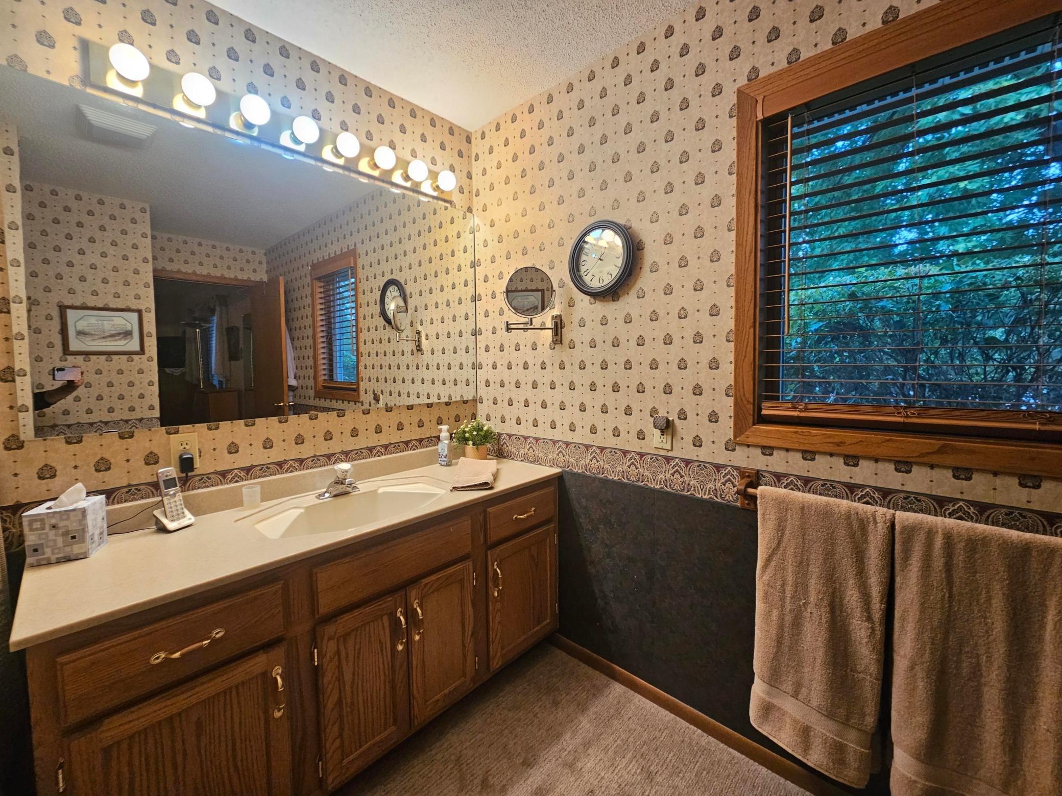 1995 single family home for sale at 1409 6th Avenue N in Wahpeton, ND — 4 bed, 3 bath (photo 17 of 32)
