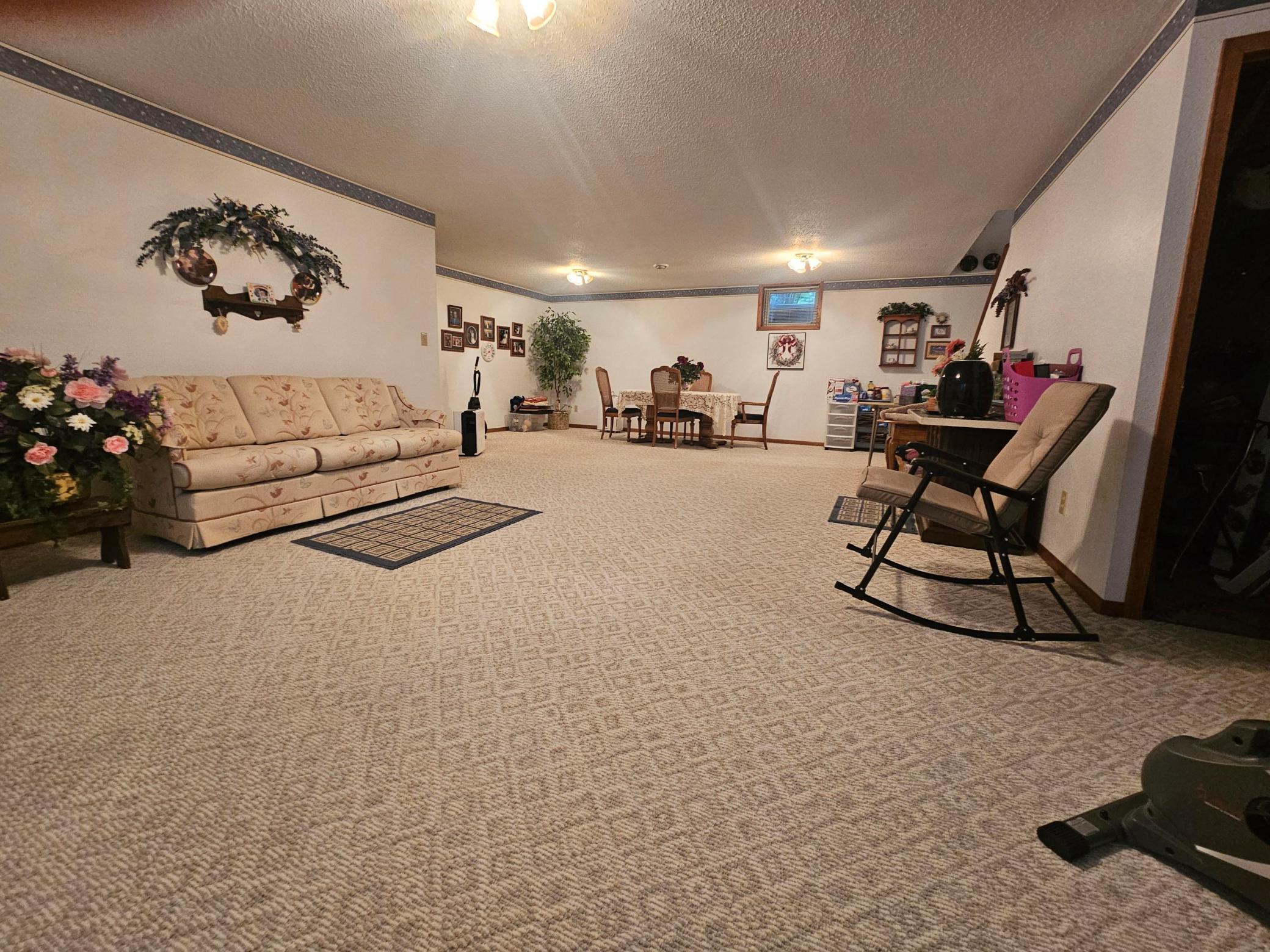 1995 single family home for sale at 1409 6th Avenue N in Wahpeton, ND — 4 bed, 3 bath (photo 21 of 32)