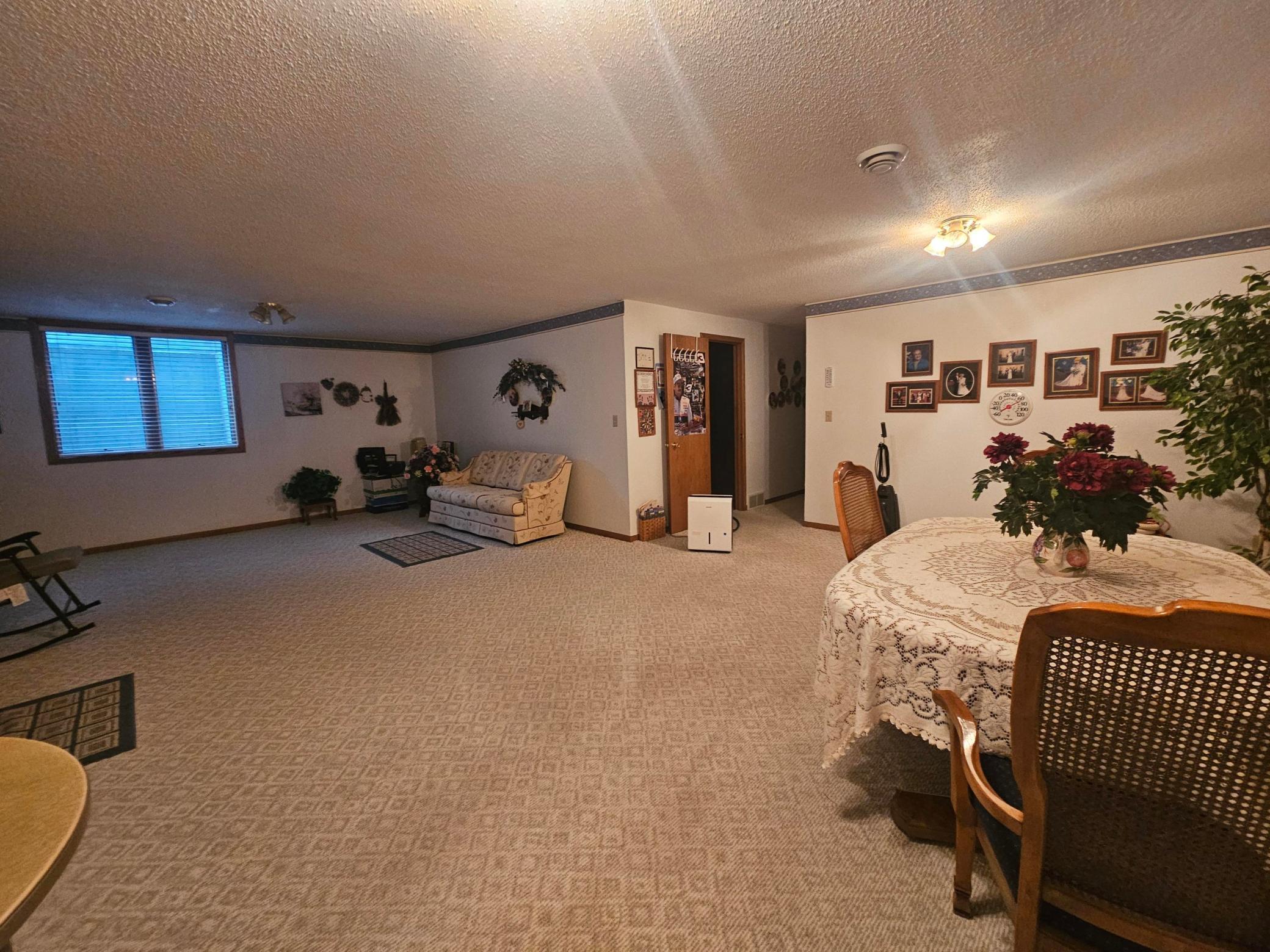 1995 single family home for sale at 1409 6th Avenue N in Wahpeton, ND — 4 bed, 3 bath (photo 22 of 32)