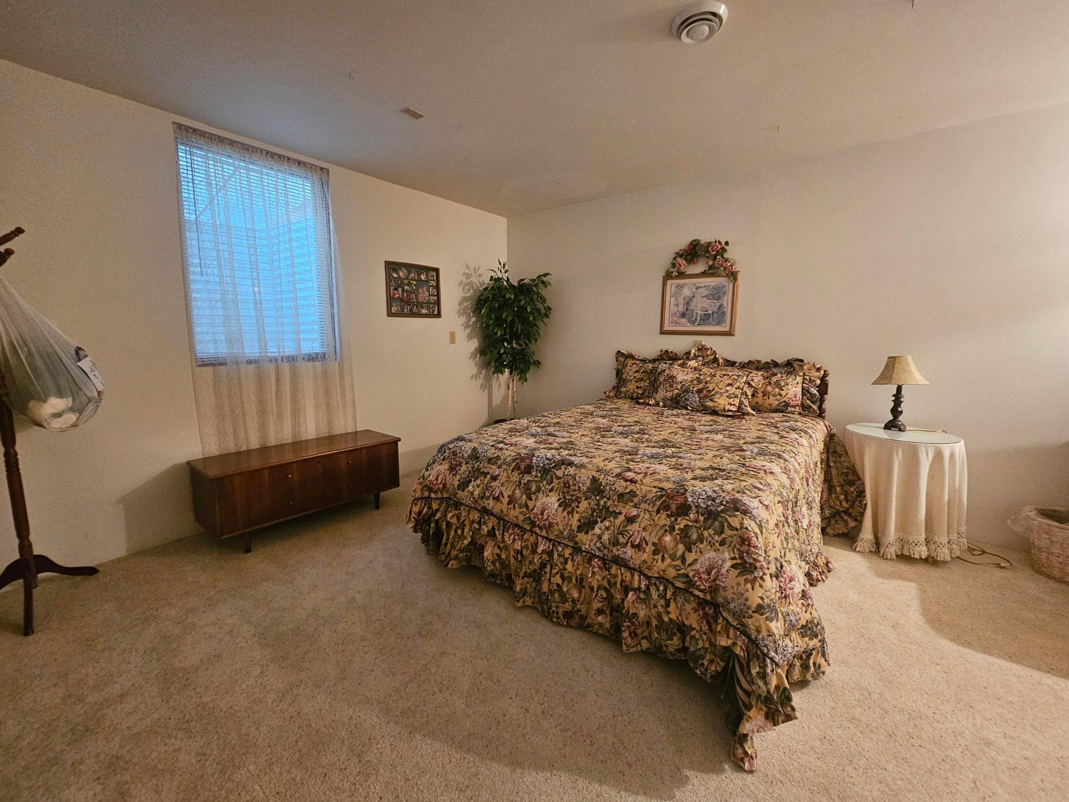 1995 single family home for sale at 1409 6th Avenue N in Wahpeton, ND — 4 bed, 3 bath (photo 25 of 32)